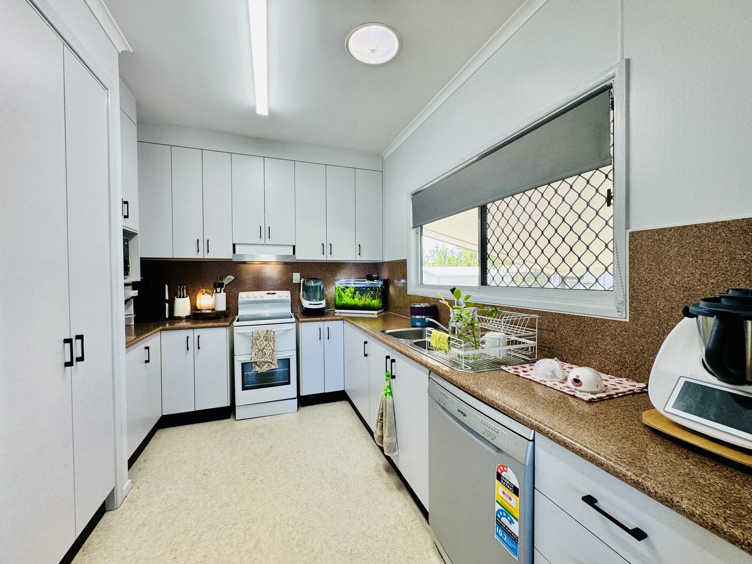 13 FLIGHT Drive, Moranbah Sold by Infinity Property Specialists - image 5