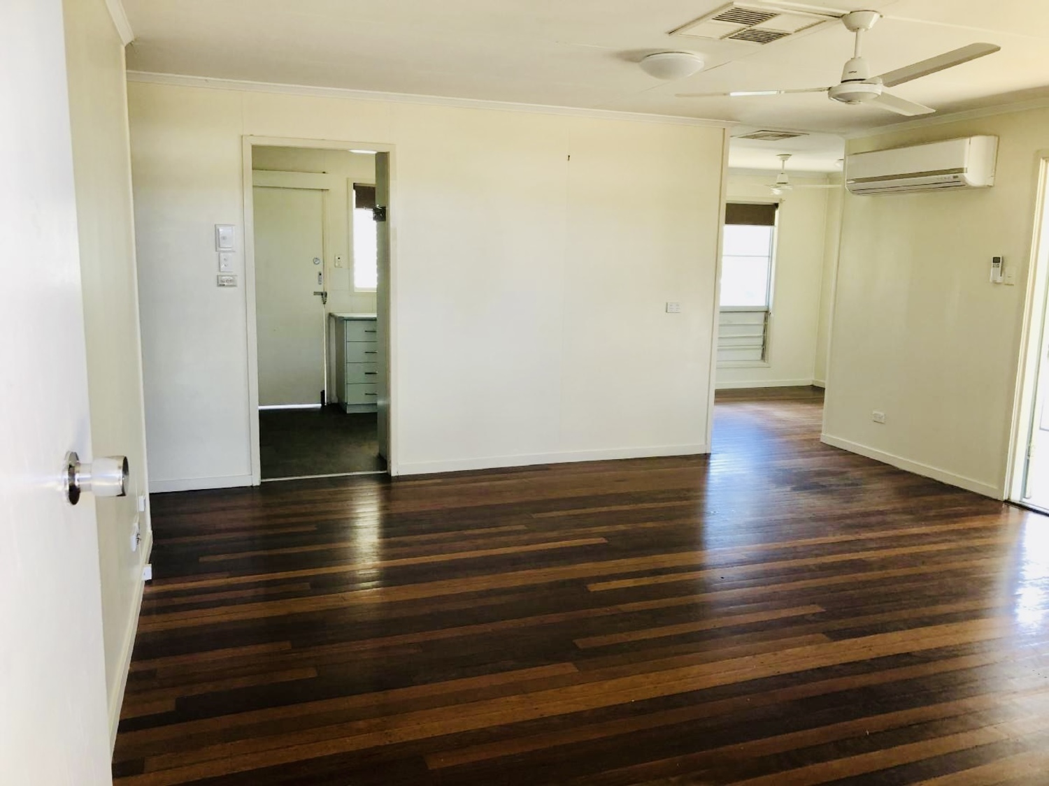33 LESLIE Drive, Moranbah Sold by Infinity Property Specialists - image 5