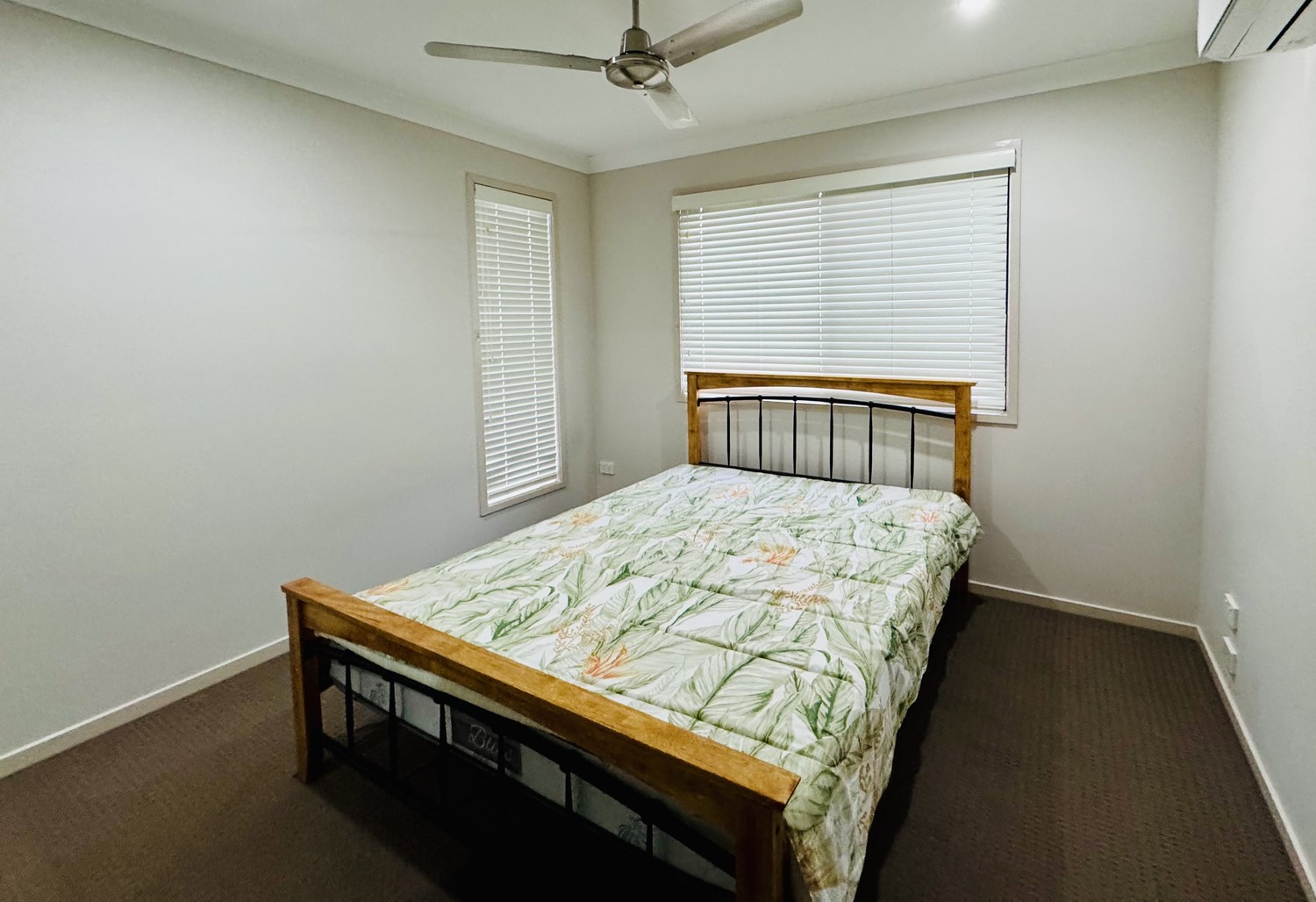 4/8-10  LAMBERT Drive, Moranbah Sold by Infinity Property Specialists - image 13