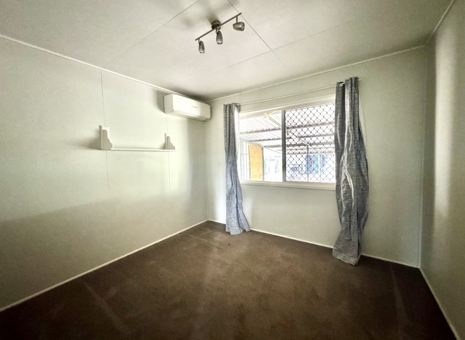 3 ROLFE Estate, Moranbah Leased by Infinity Property Specialists - image 8