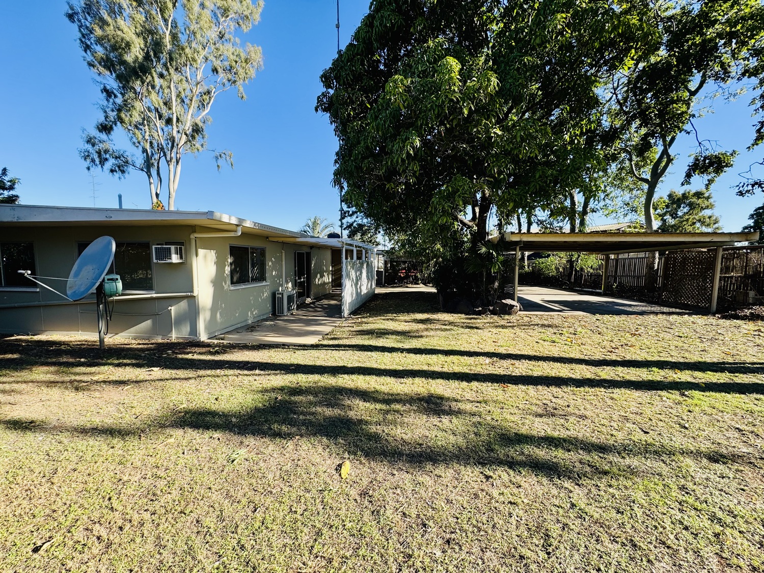 1 & 2/8 RENIER Crescent, Moranbah Sold by Infinity Property Specialists - image 2
