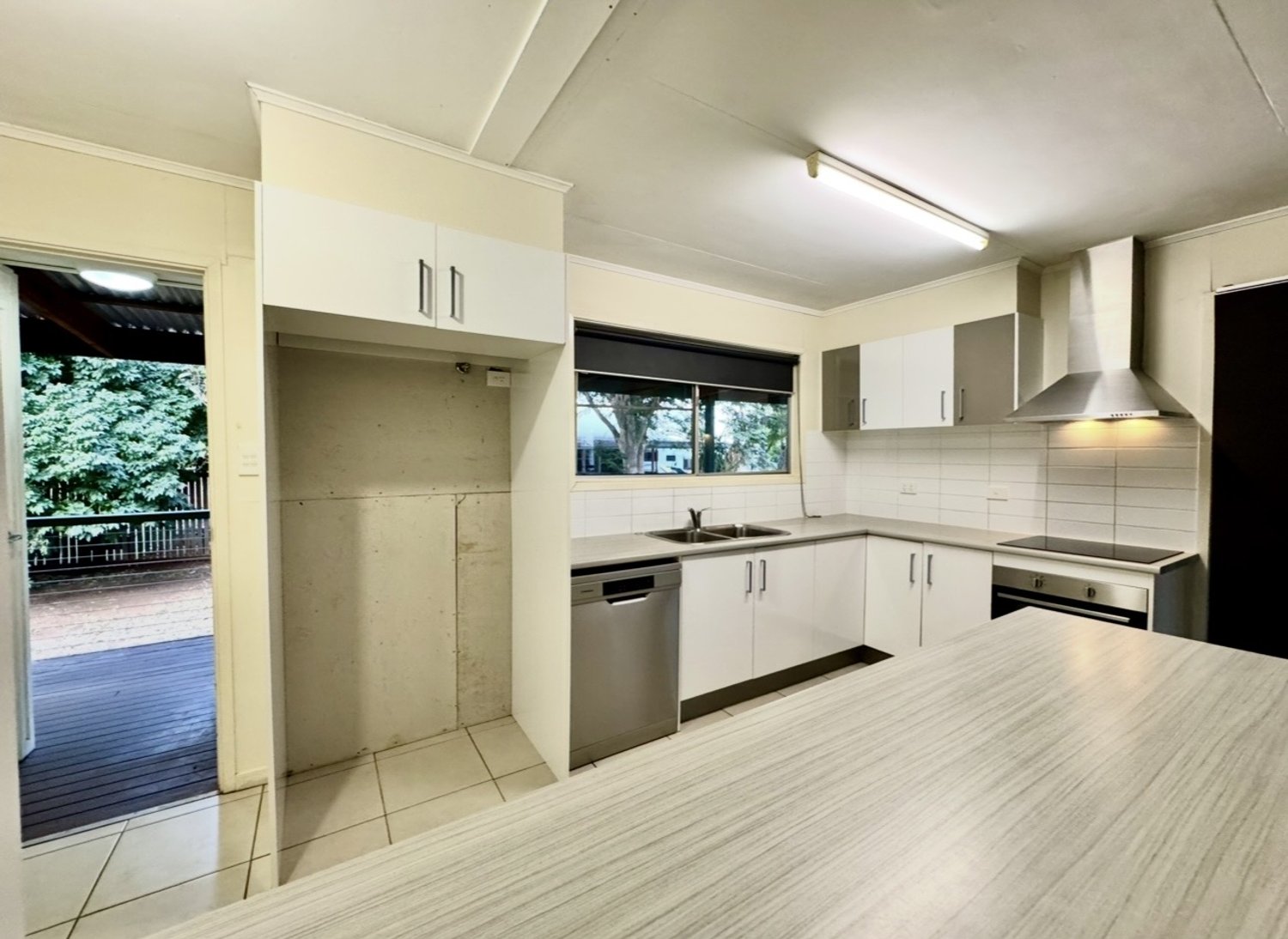 8 TURNER Court, Moranbah For Sale by Infinity Property Specialists - image 5
