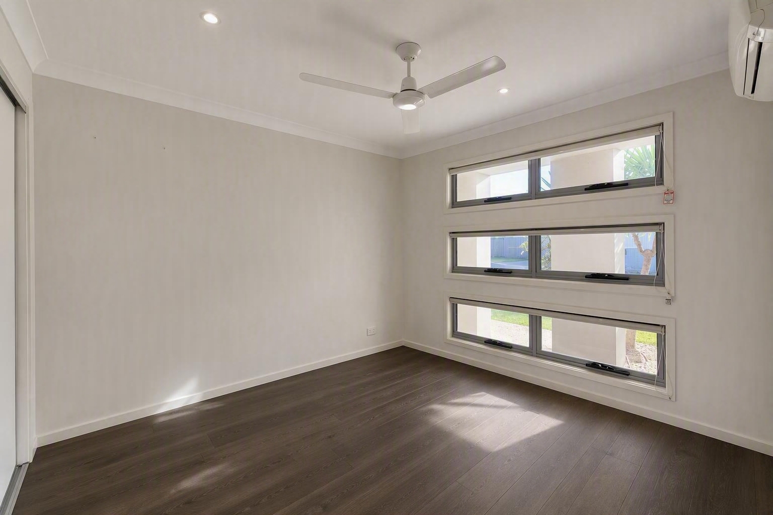 Executive Rental  3 Phoenix Crescent, Rural View QLD 4740