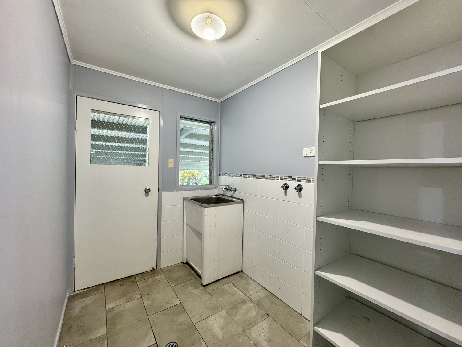 8 CHIFLEY Court, Moranbah For Sale by Infinity Property Specialists - image 9