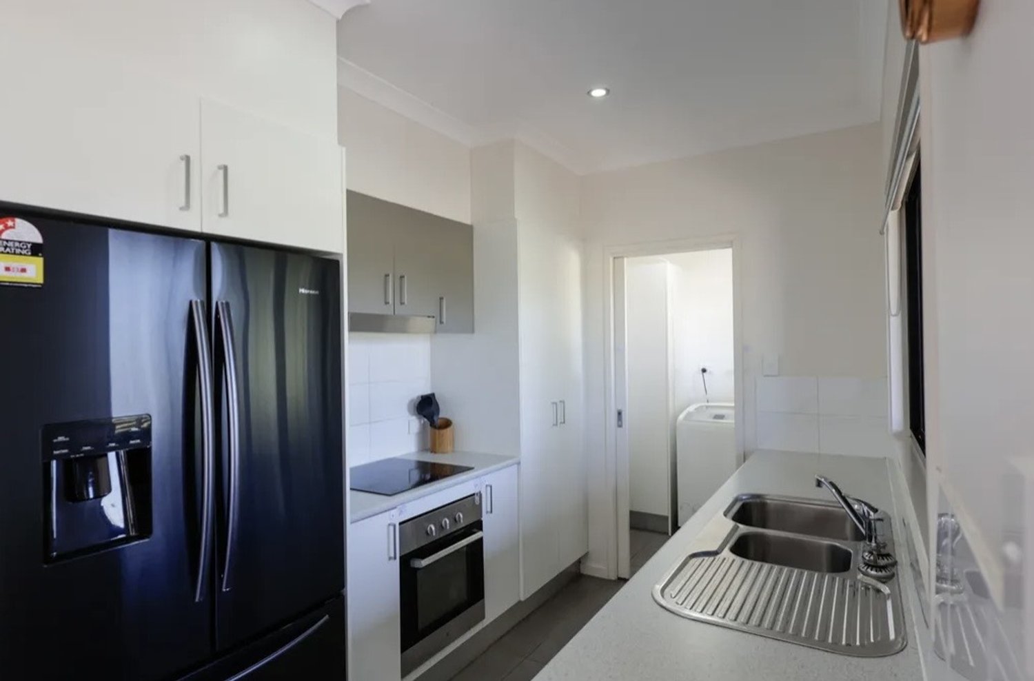 1, 2 And 3/44  KENNEDY Drive, Moranbah For Sale by Infinity Property Specialists - image 7