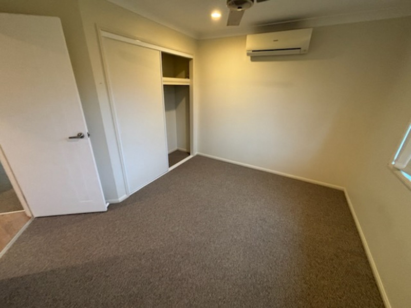 Large Modern 4 Bedroom Home