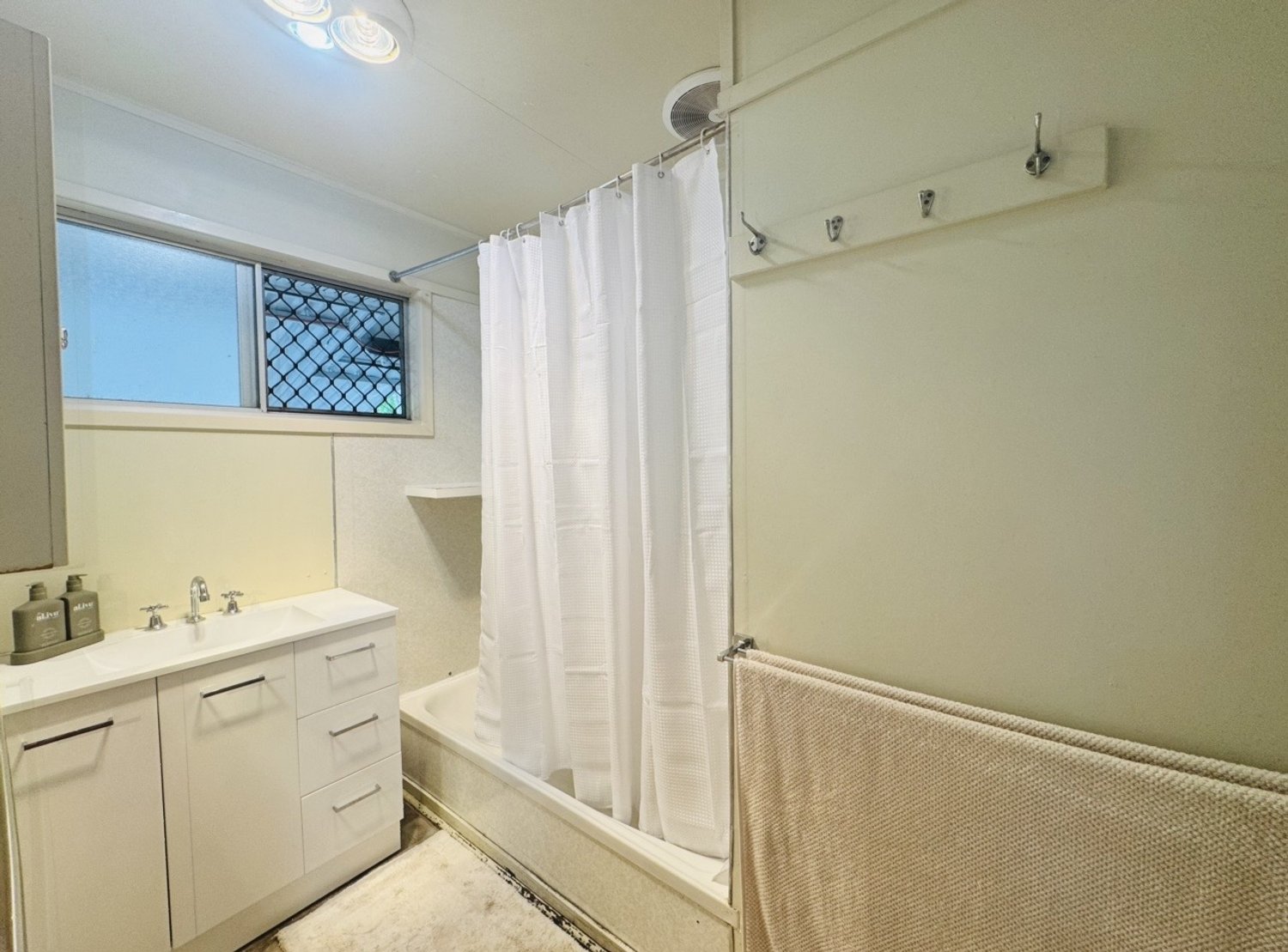 7 COBB Court, Moranbah For Sale by Infinity Property Specialists - image 10
