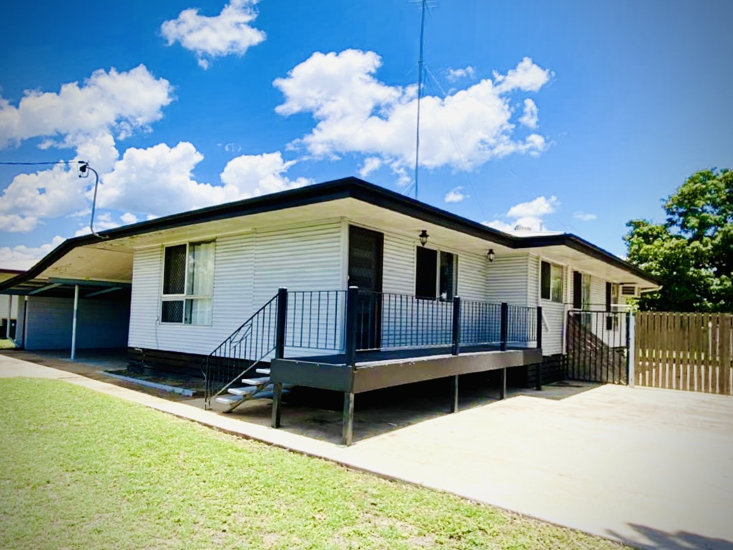 22  BELYANDO Avenue, Moranbah Leased by Infinity Property Specialists