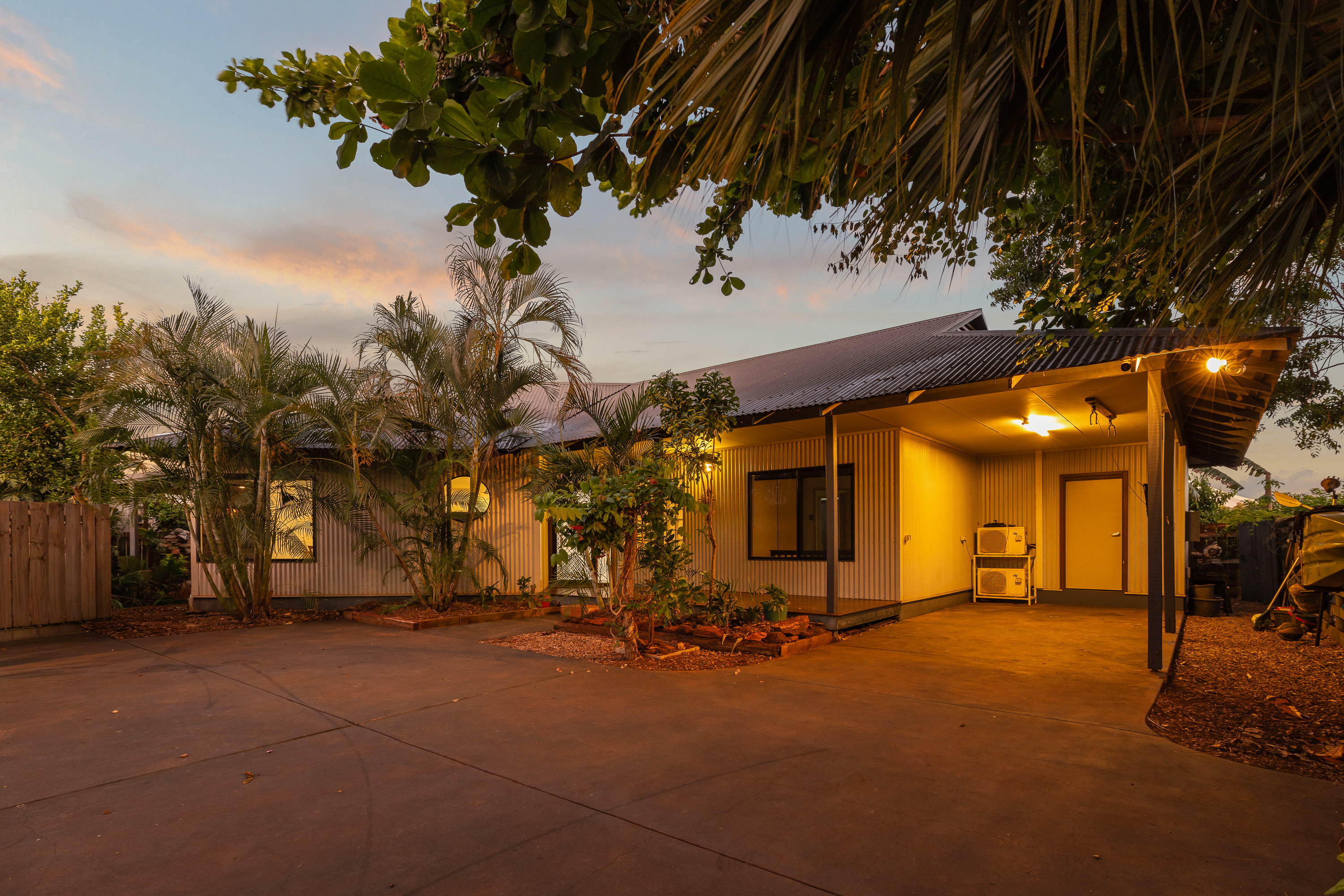 Relaxed Cable Beach Living with Stunning Outdoor Entertaining