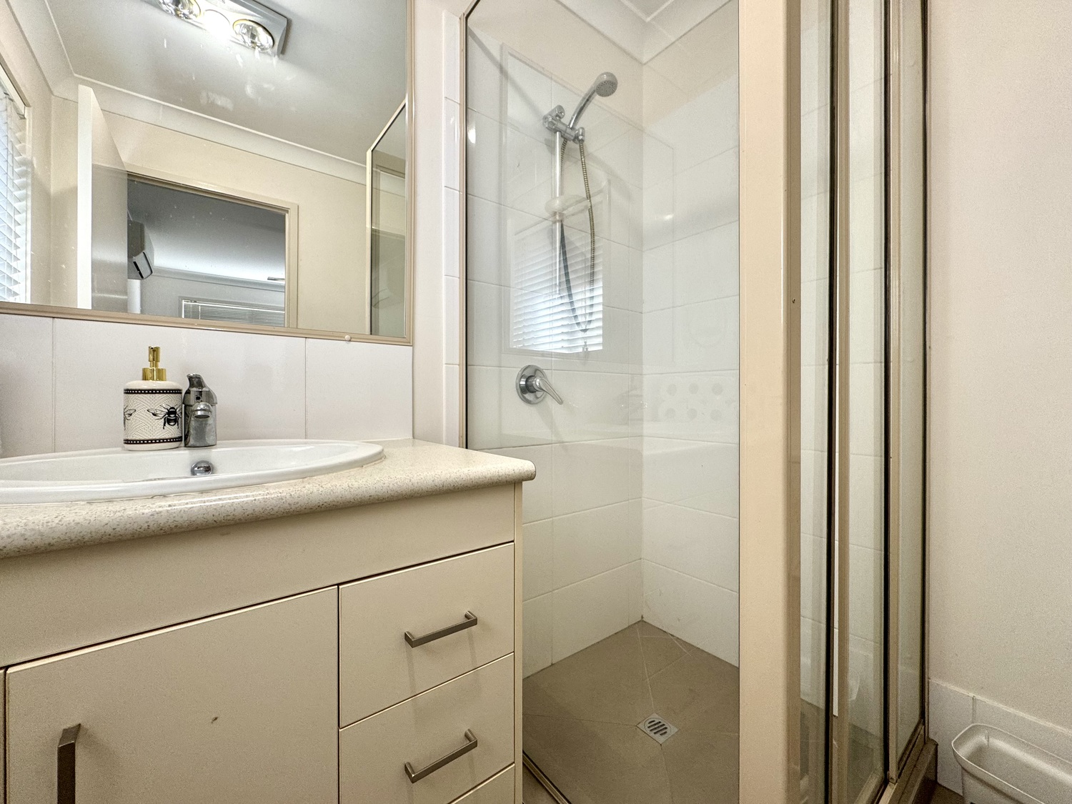 3 RAVEN Crescent, Moranbah Sold by Infinity Property Specialists - image 6