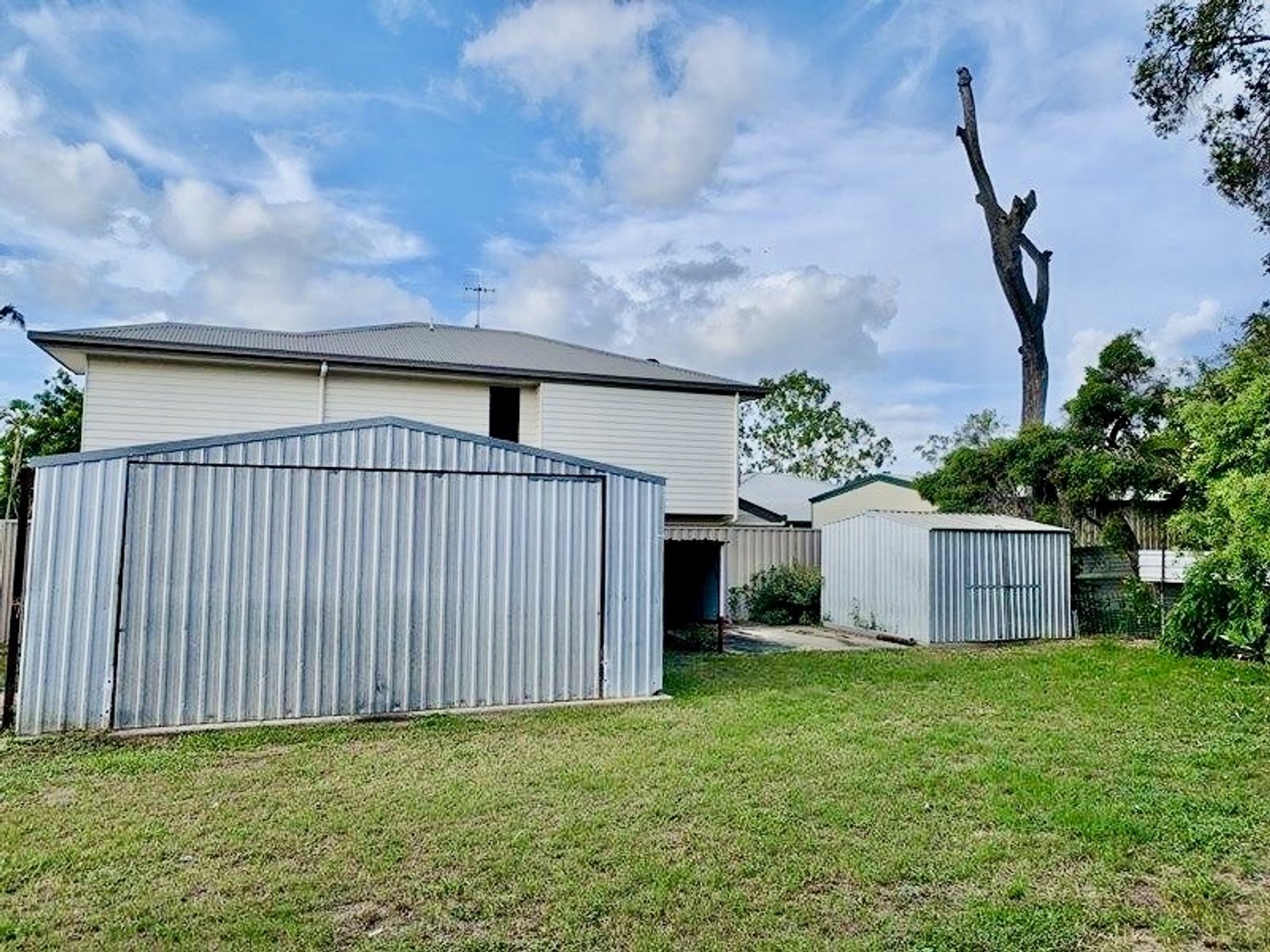 56 LEICHHARDT Drive, Moranbah Sold by Infinity Property Specialists - image 3