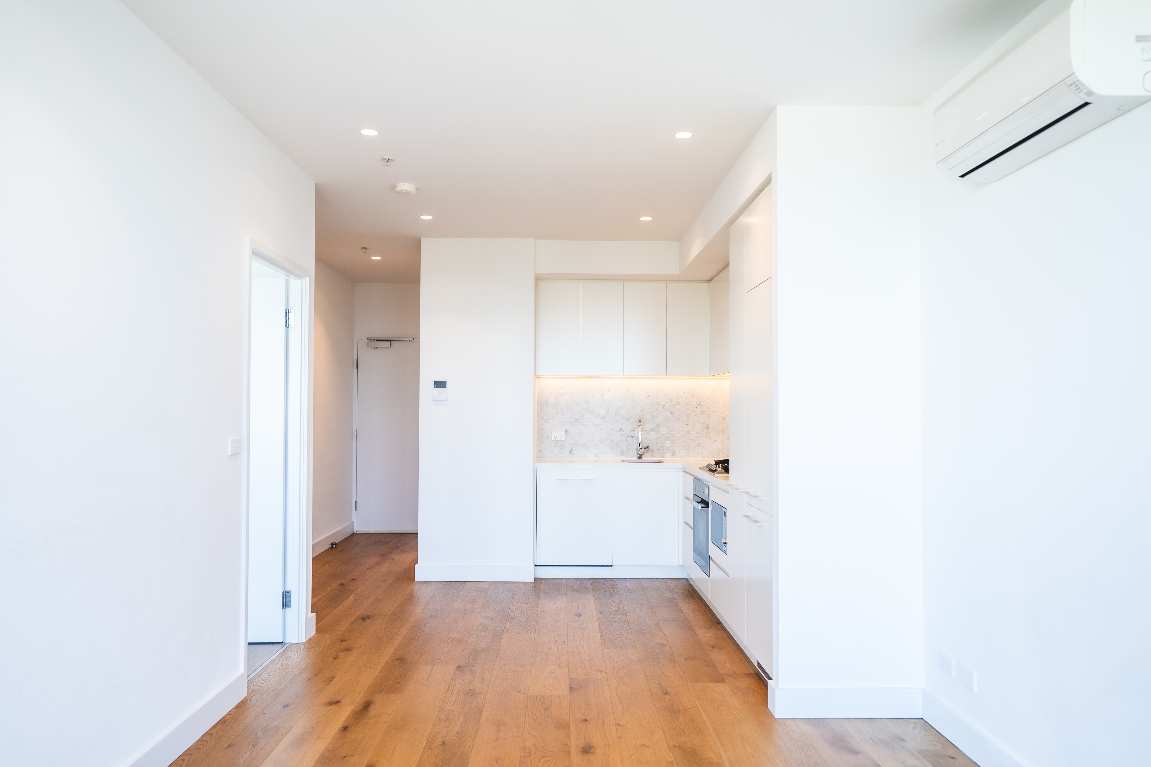 2322/850 Whitehorse Rd, BOX HILL, VIC 3128, Box Hill - Thumbnail 2
