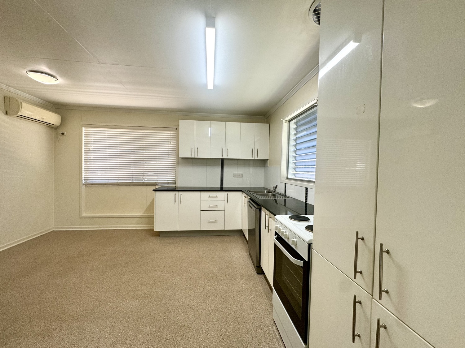 7 LYONS Court, Moranbah Sold by Infinity Property Specialists - image 10