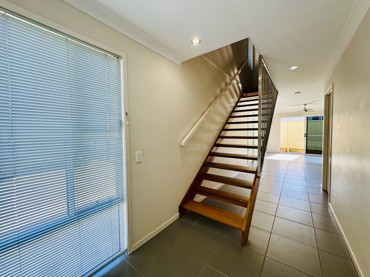 2/19 OXLEY Drive, Moranbah Sold by Infinity Property Specialists - image 2