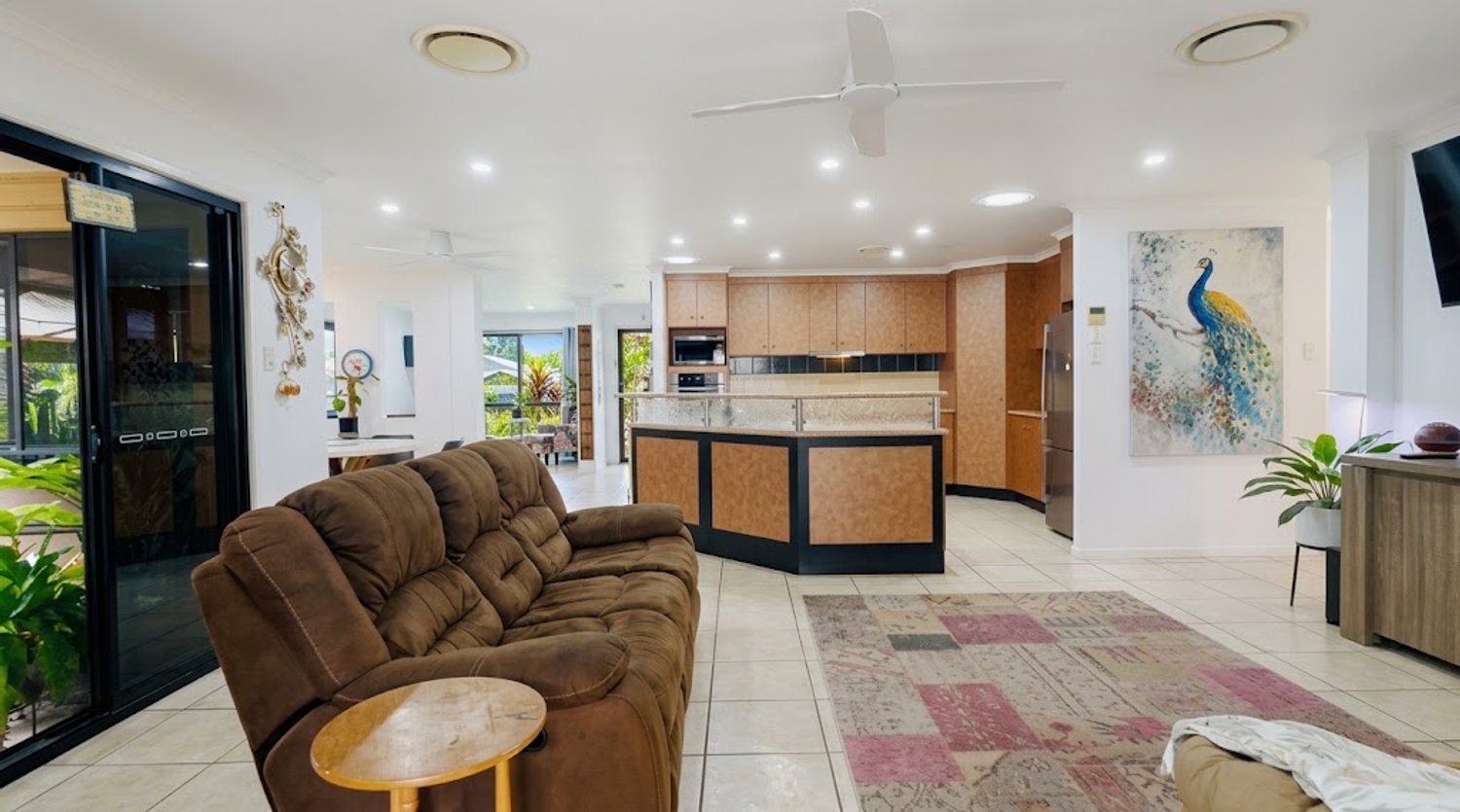 54 GROSVENOR Drive, Moranbah For Sale by Infinity Property Specialists - image 6