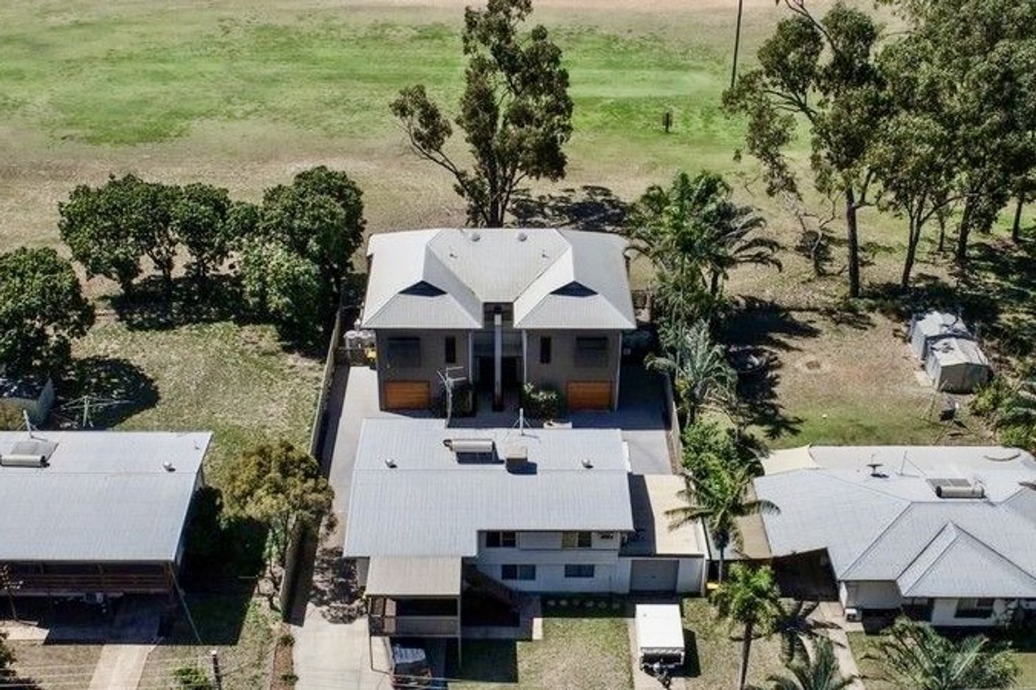 1, 2 And 3/44  KENNEDY Drive, Moranbah For Sale by Infinity Property Specialists