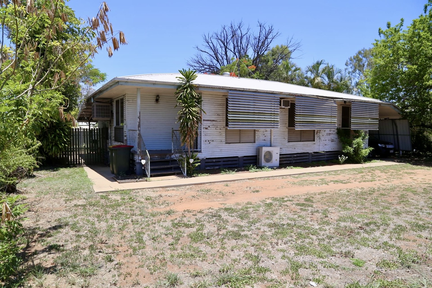 48 MILLS Avenue, Moranbah For Sale by Infinity Property Specialists