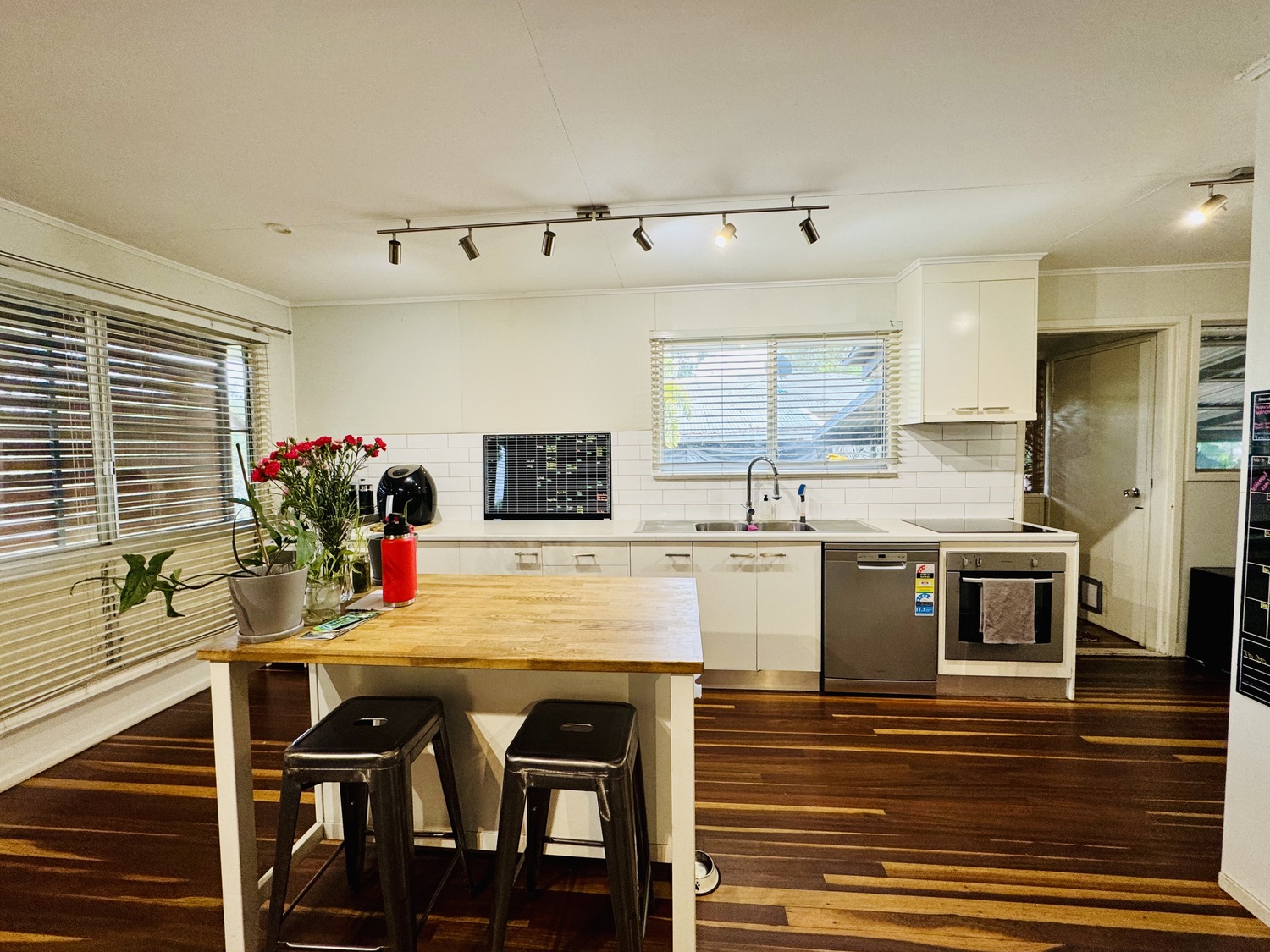 7 LAWRENCE Street, Moranbah Sold by Infinity Property Specialists - image 2