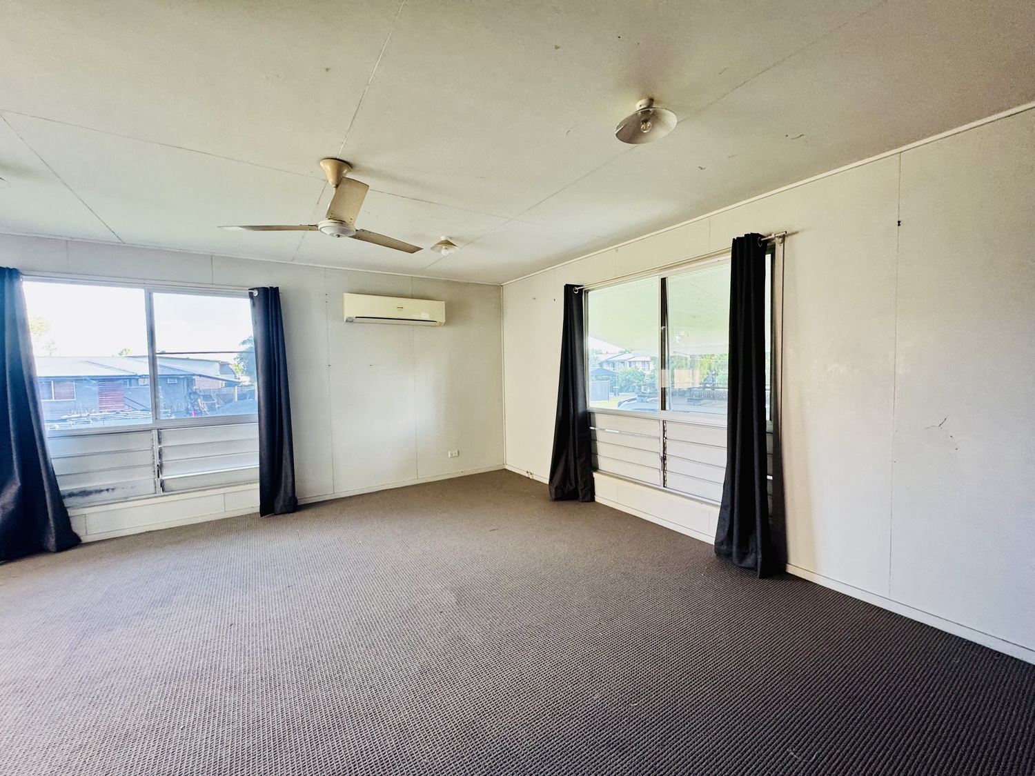 6 MENZIES Court, Moranbah Sold by Infinity Property Specialists - image 2