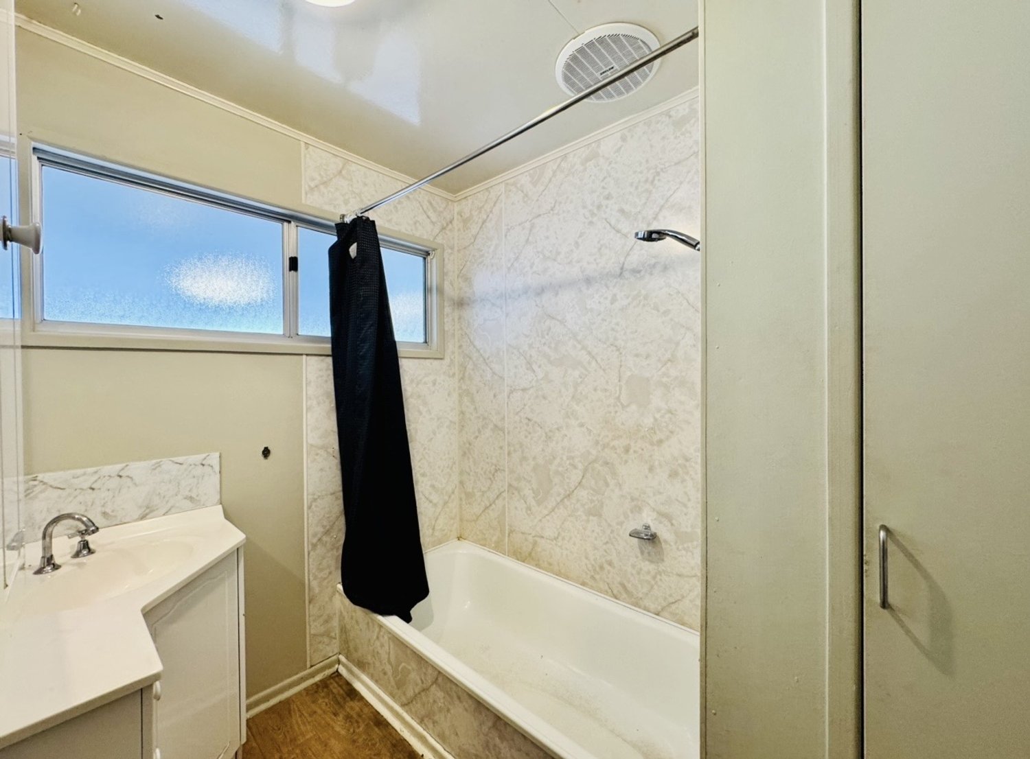 25 SEDGMAN Street, Moranbah For Sale by Infinity Property Specialists - image 18