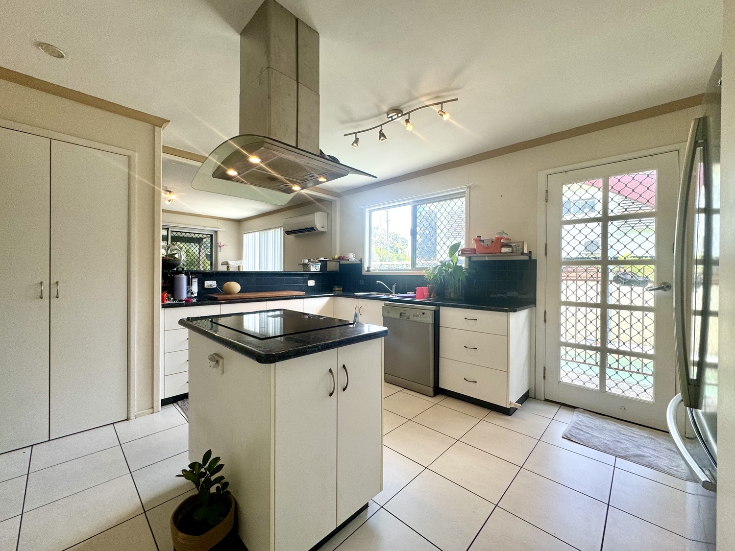 32 ROSEWALL Street, Moranbah Sold by Infinity Property Specialists - image 7