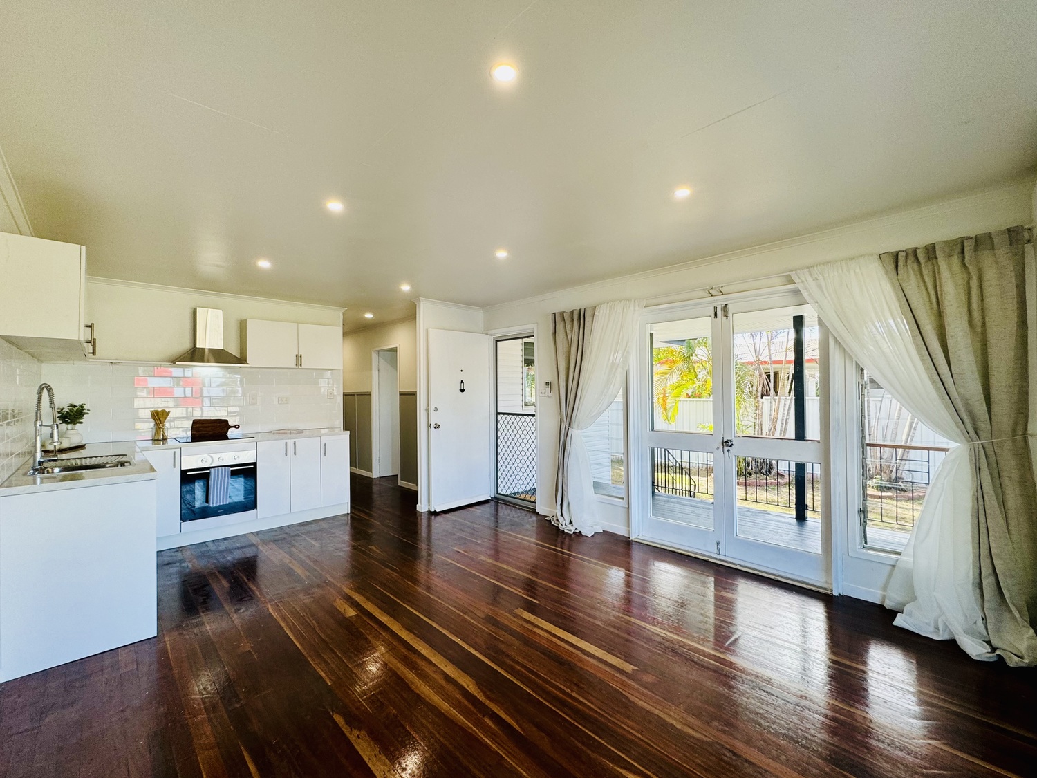 6 BELYANDO Avenue, Moranbah Sold by Infinity Property Specialists - image 2