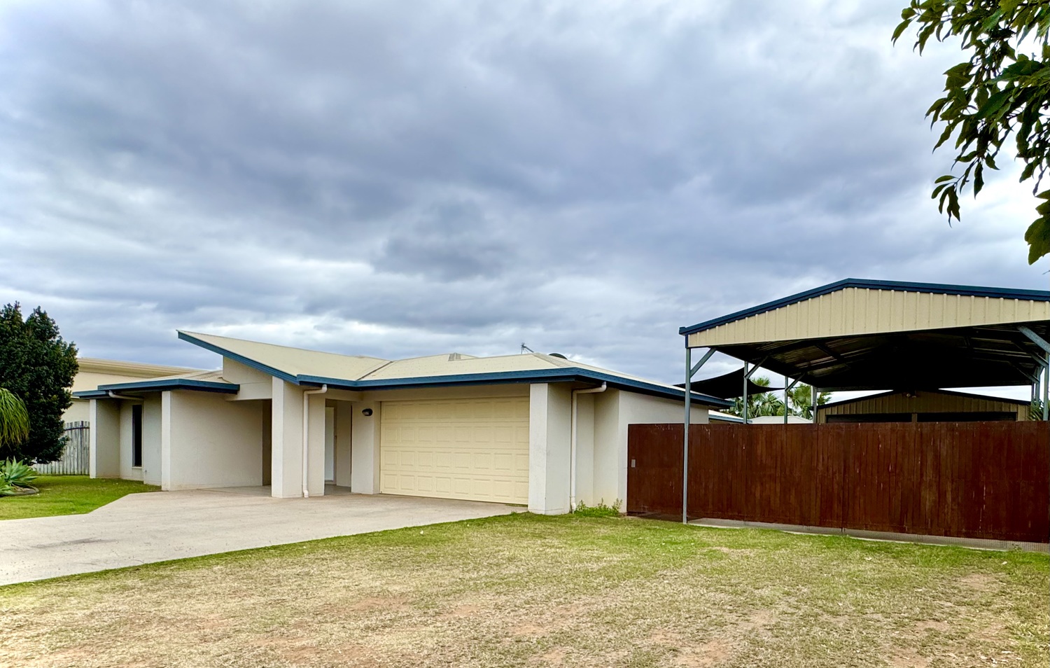 9 MACPHERSON Street, Moranbah Sold by Infinity Property Specialists