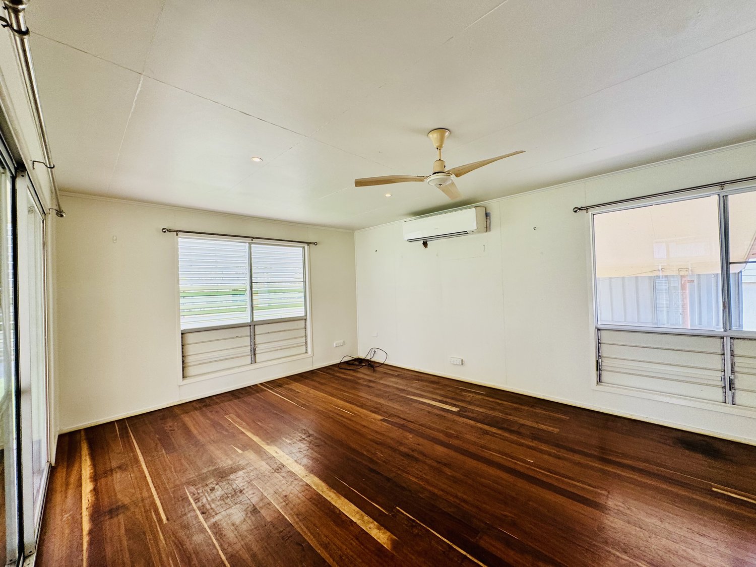9 FORREST Drive, Moranbah For Lease by Infinity Property Specialists - image 7