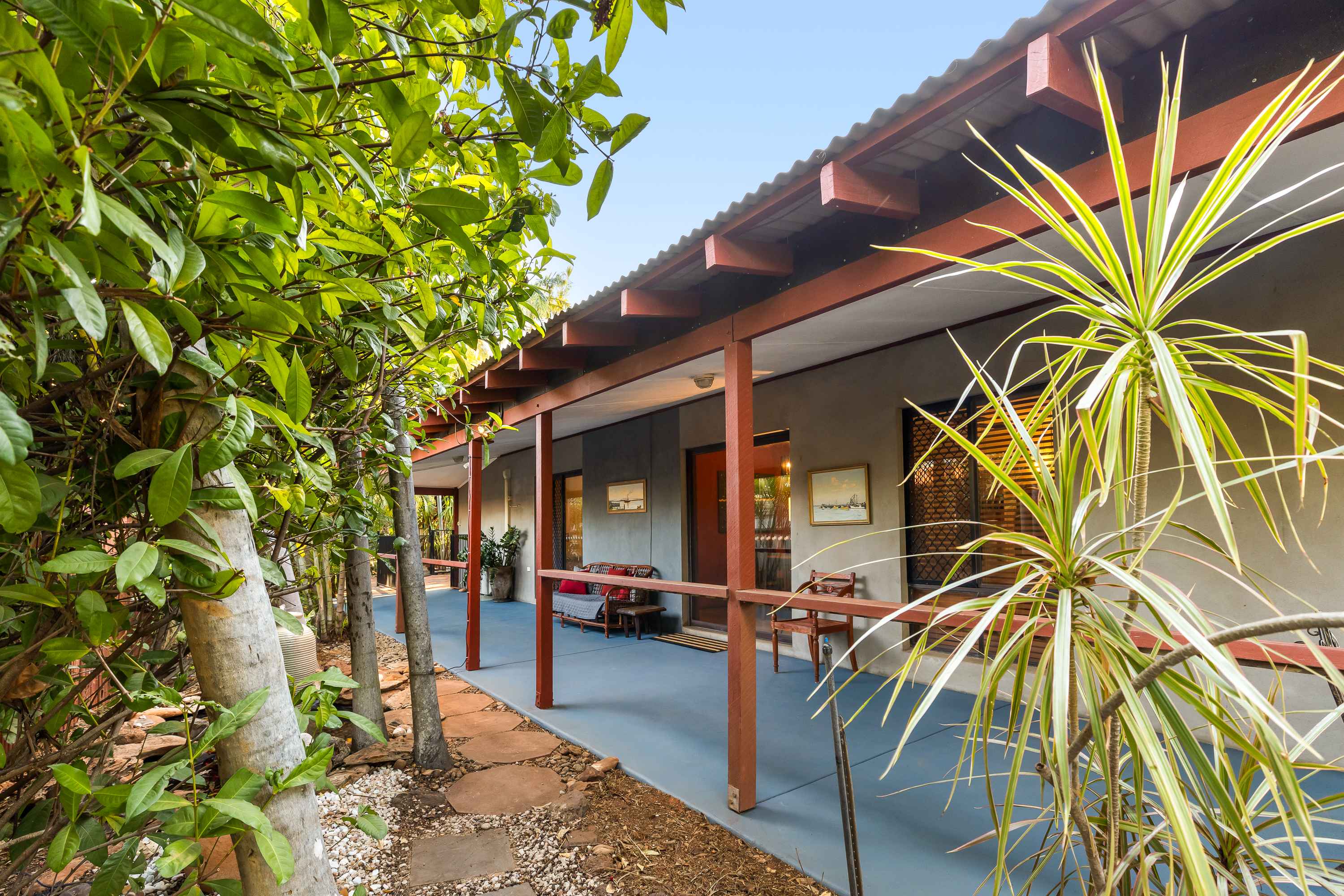 Tropical Cable Beach Living with Pool & Shed