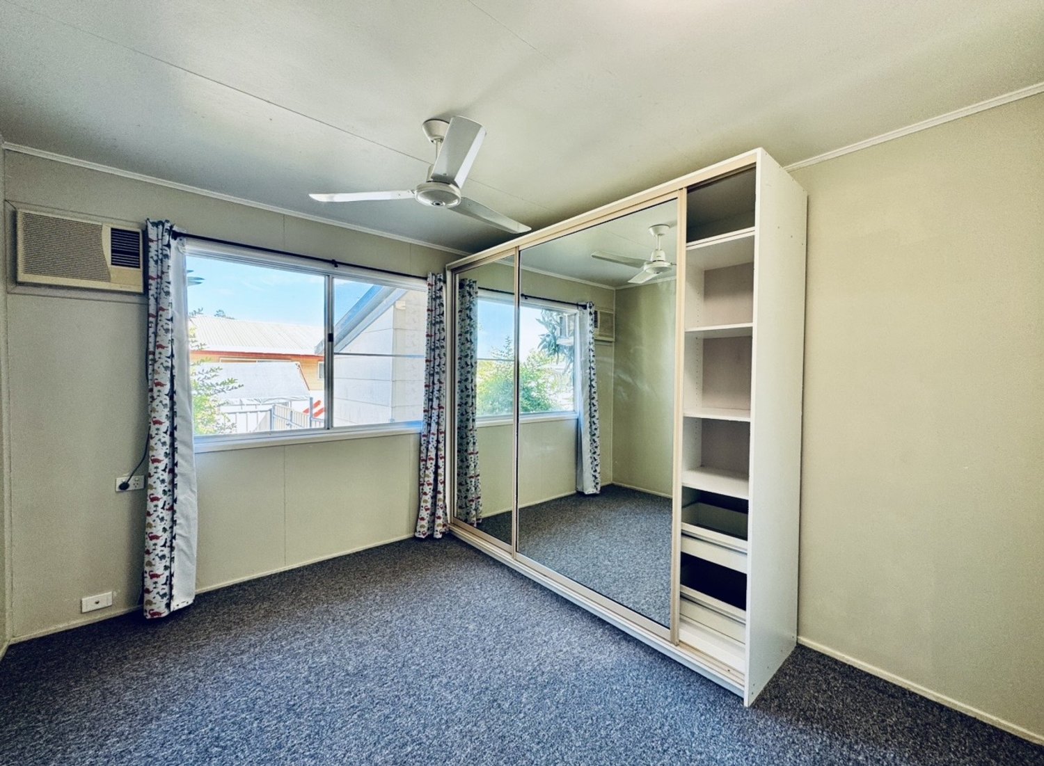 25 SEDGMAN Street, Moranbah For Sale by Infinity Property Specialists - image 16