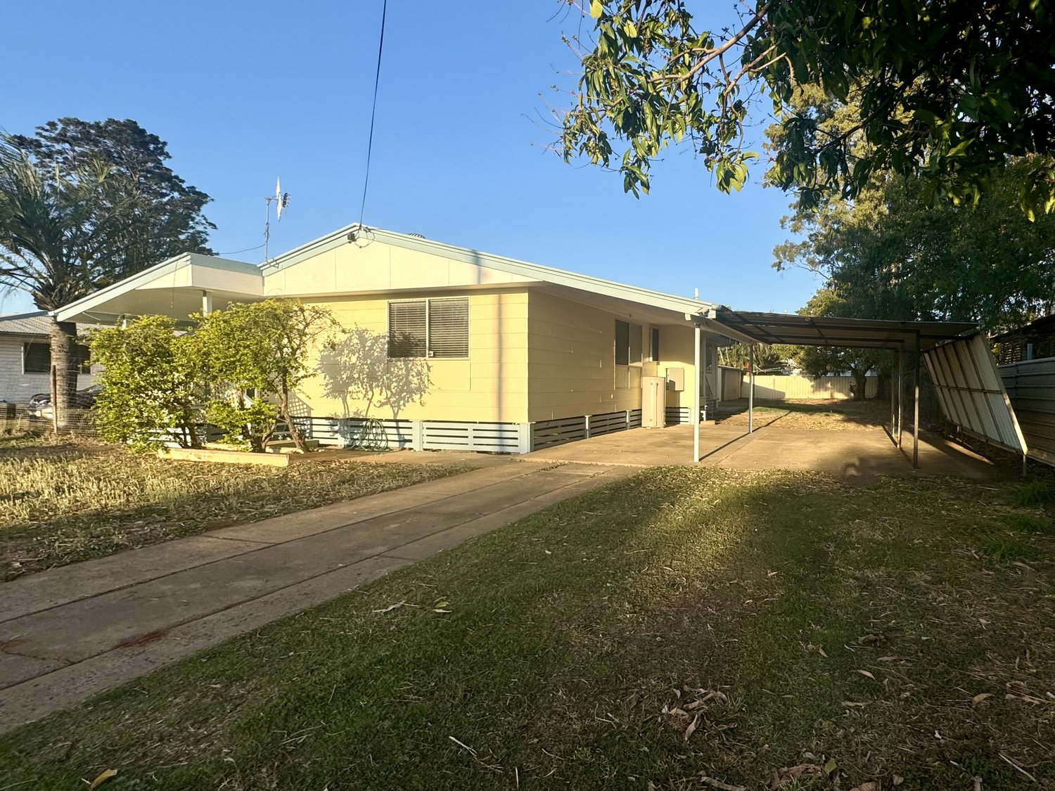 2  BRADMAN Street, Moranbah Sold by Infinity Property Specialists
