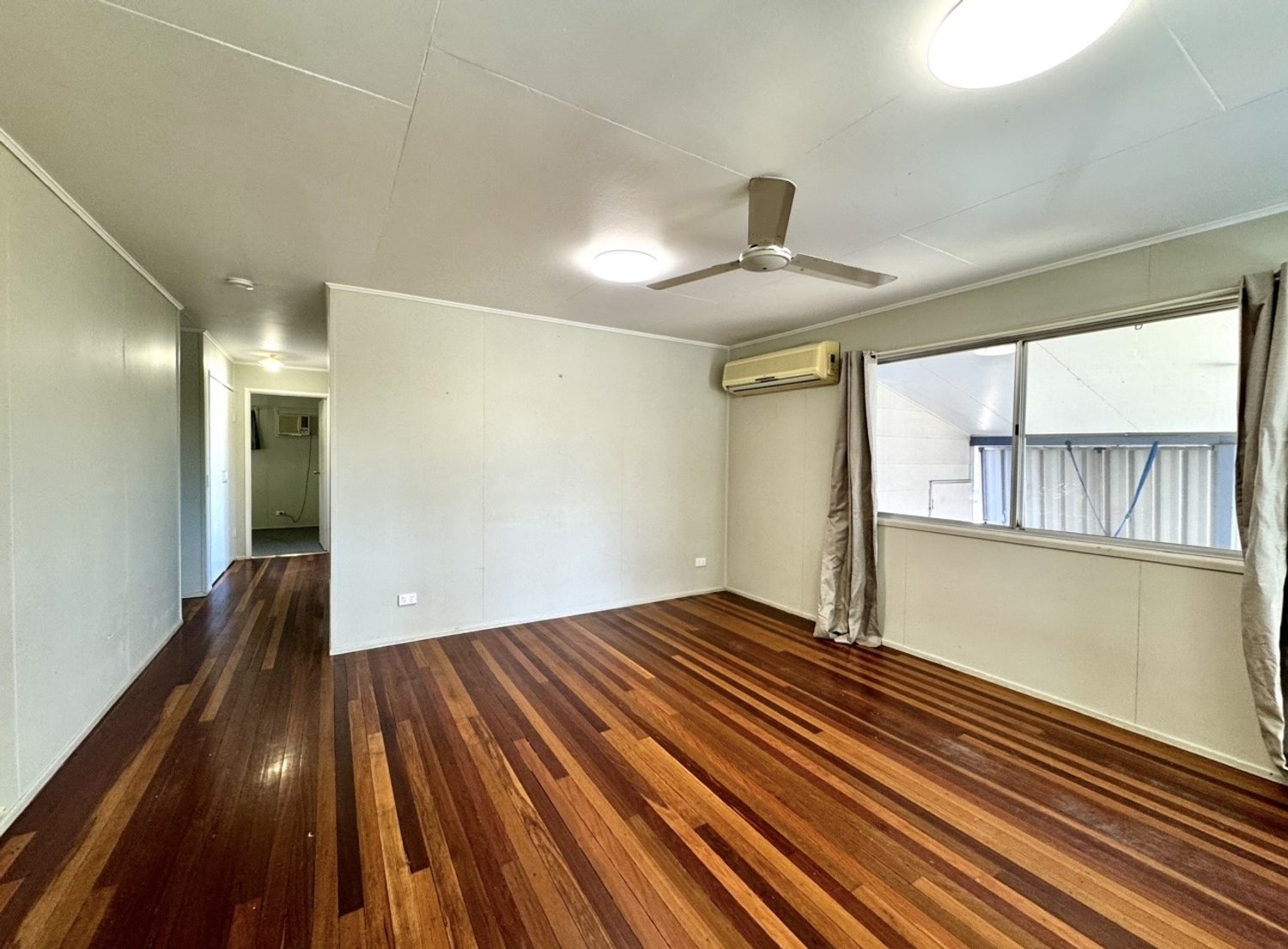 25 SEDGMAN Street, Moranbah For Sale by Infinity Property Specialists - image 12