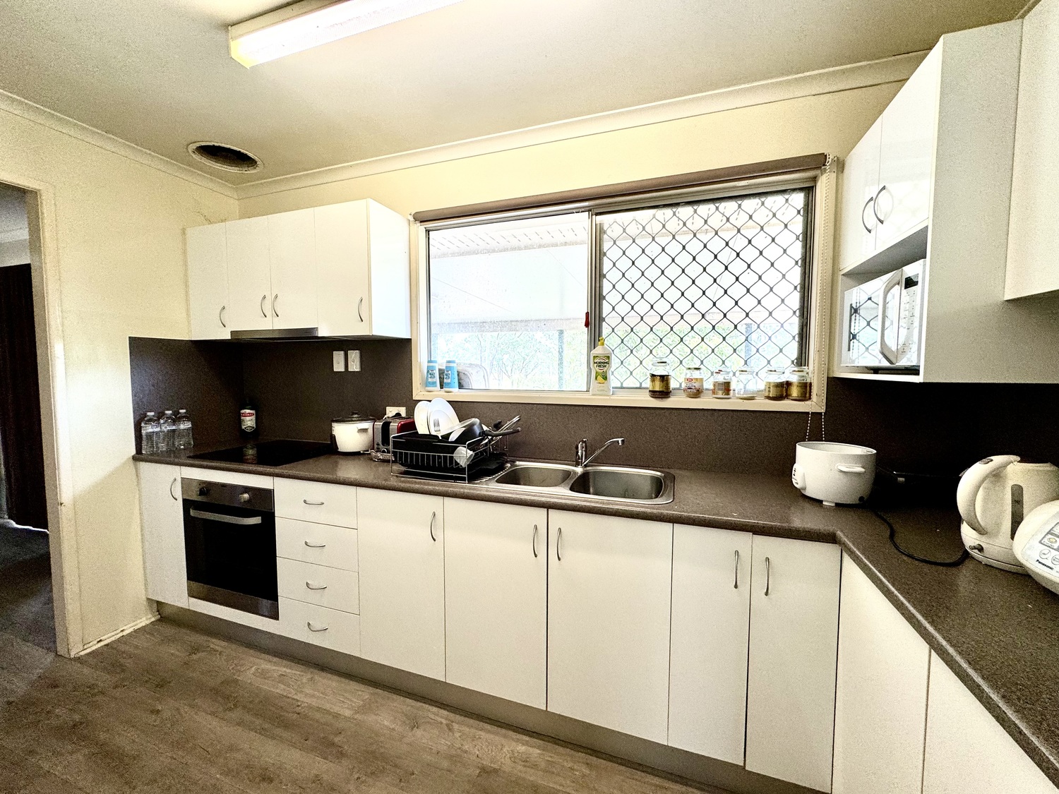 52 JACKSON Avenue, Moranbah Sold by Infinity Property Specialists - image 3