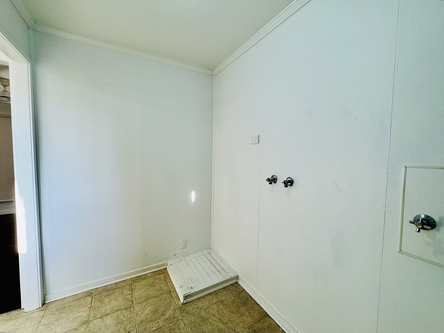 45 LEICHHARDT Drive, Moranbah Leased by Infinity Property Specialists - image 15
