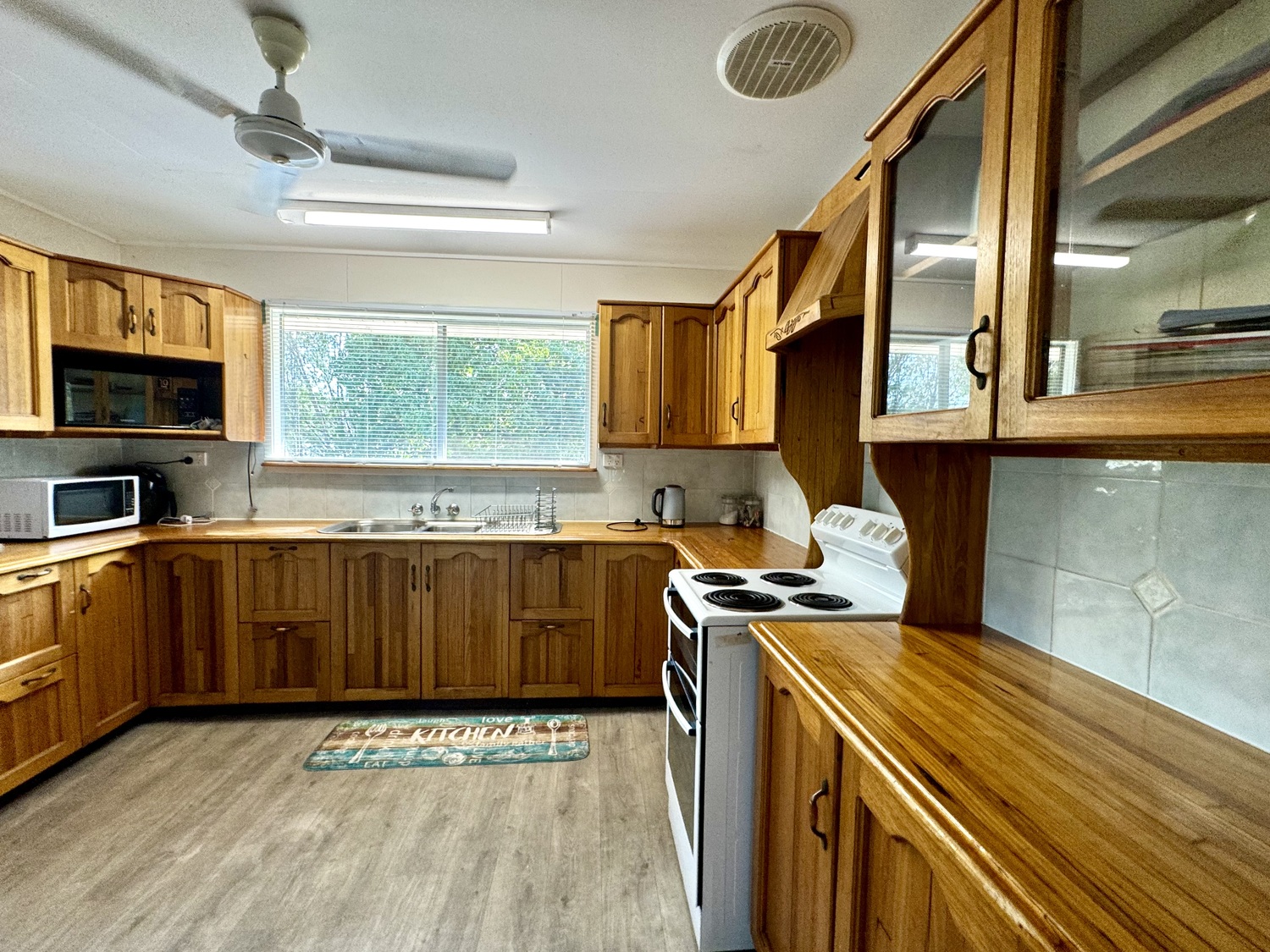 20 RENIER Crescent, Moranbah Sold by Infinity Property Specialists - image 5