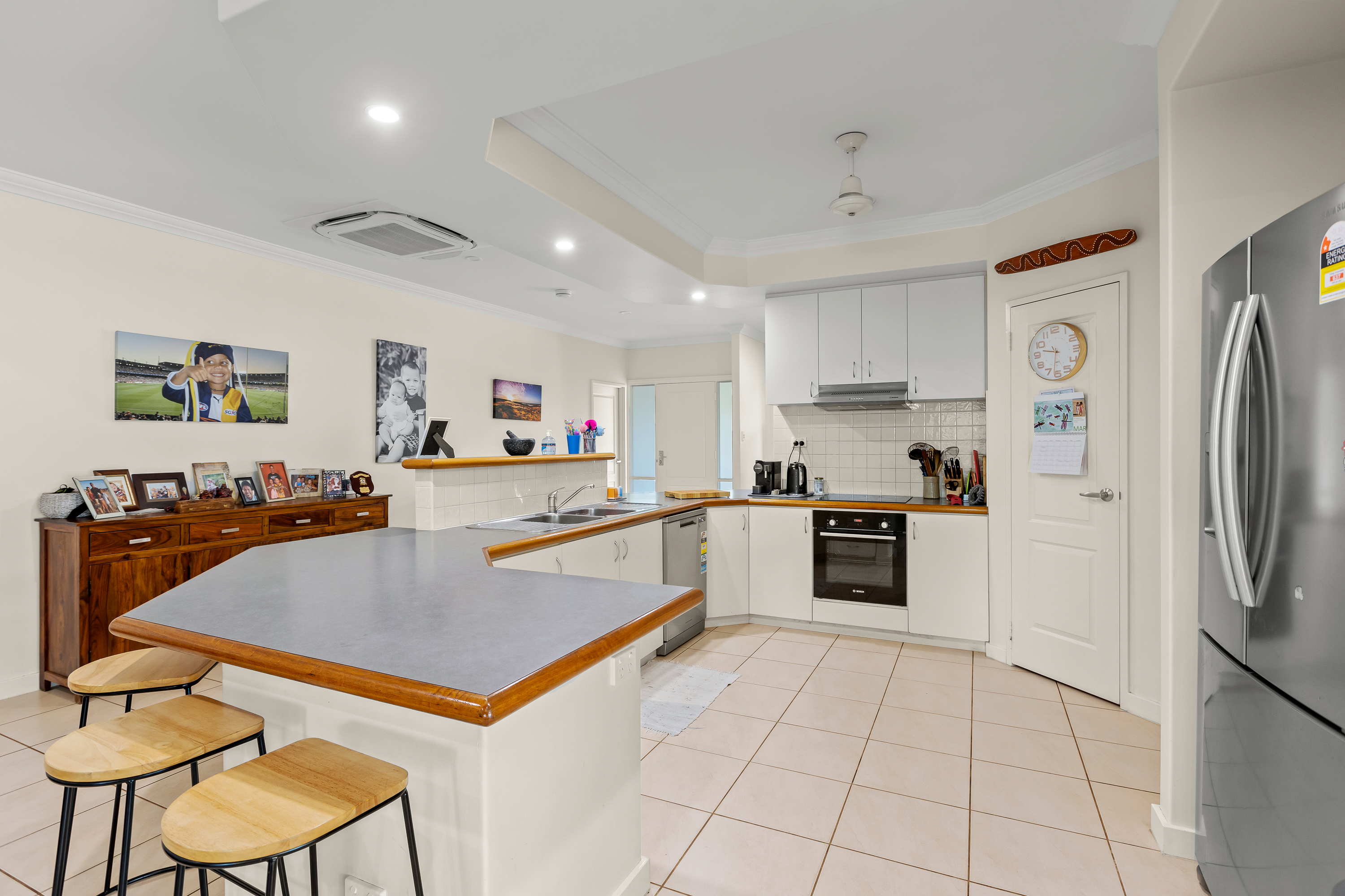 Modern Family Living with Pool, Shed & Side Access