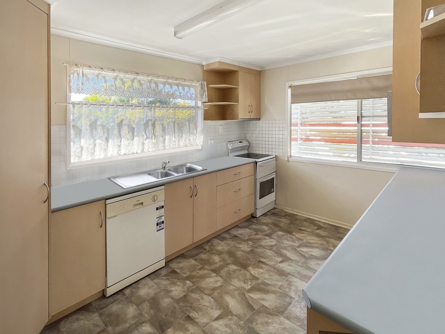 3  FLINDERS Drive, Moranbah Sold by Infinity Property Specialists - image 5