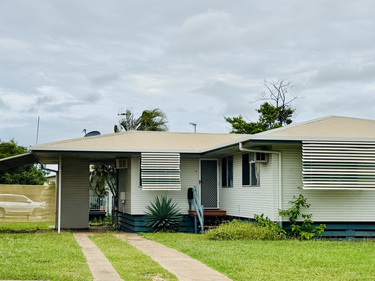 25 FLINDERS Drive, Moranbah Sold by Infinity Property Specialists