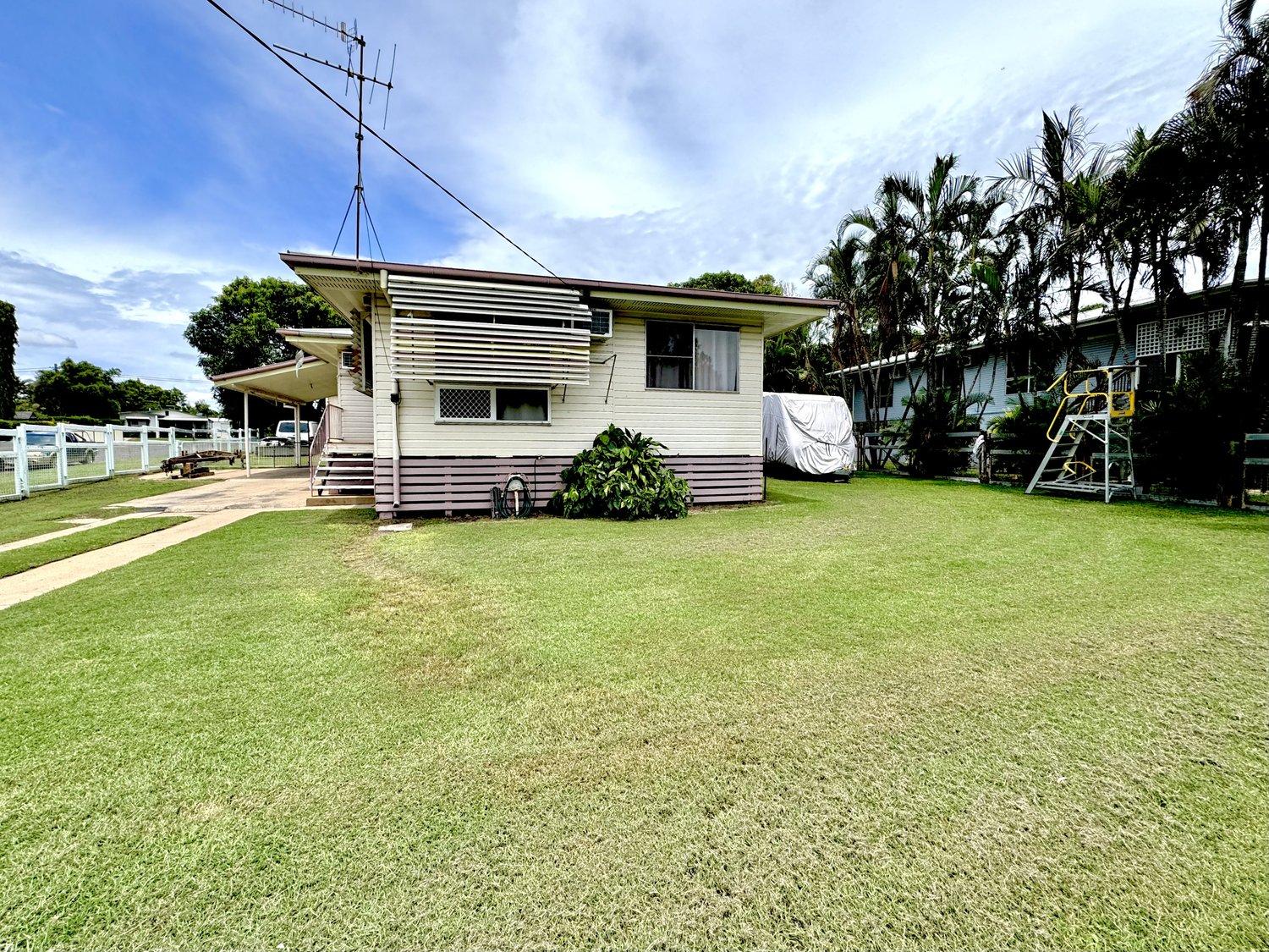 33 KENNEDY Drive, Moranbah Sold by Infinity Property Specialists - image 4