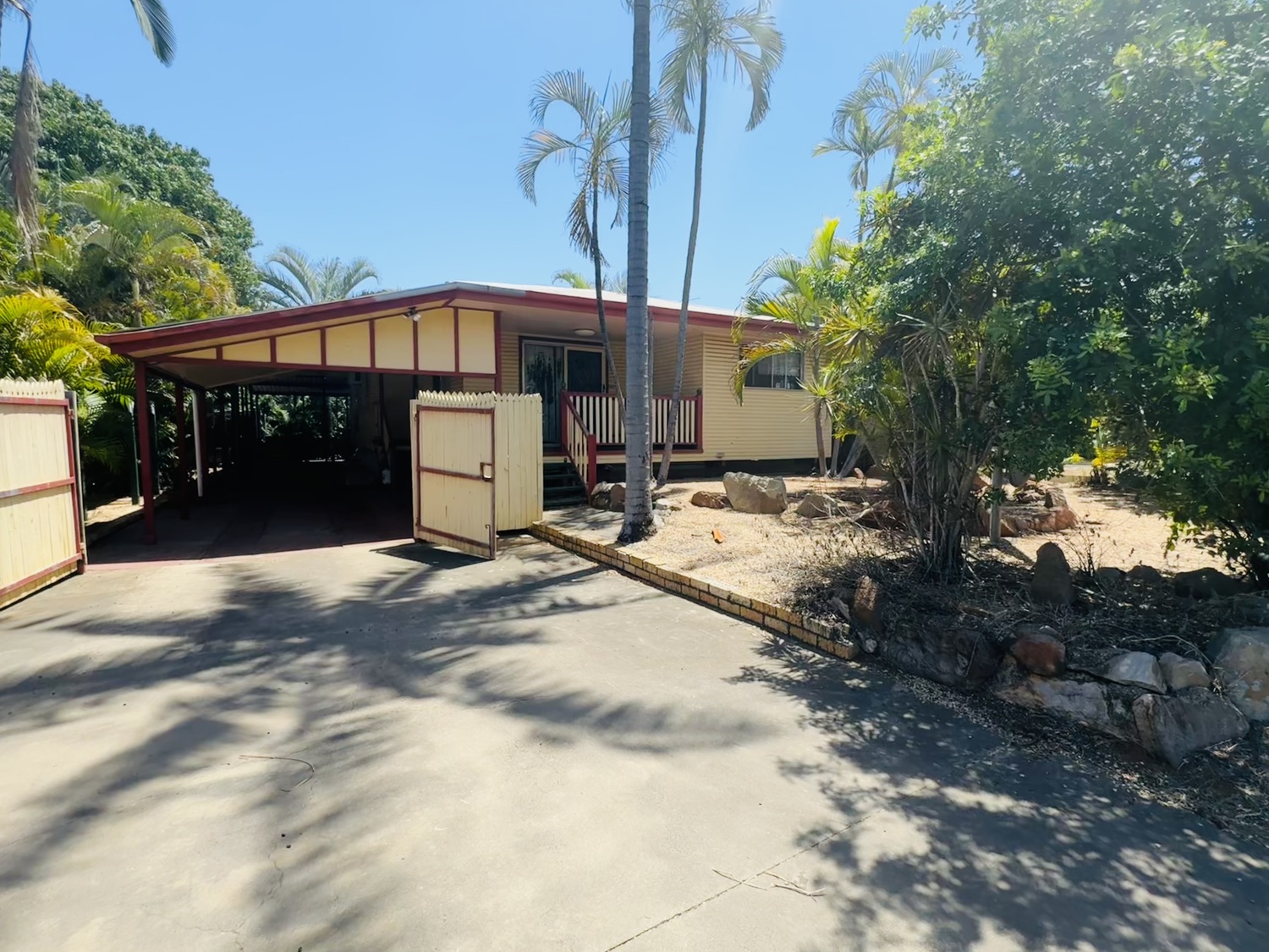 15 ROLFE Street, Moranbah Sold by Infinity Property Specialists