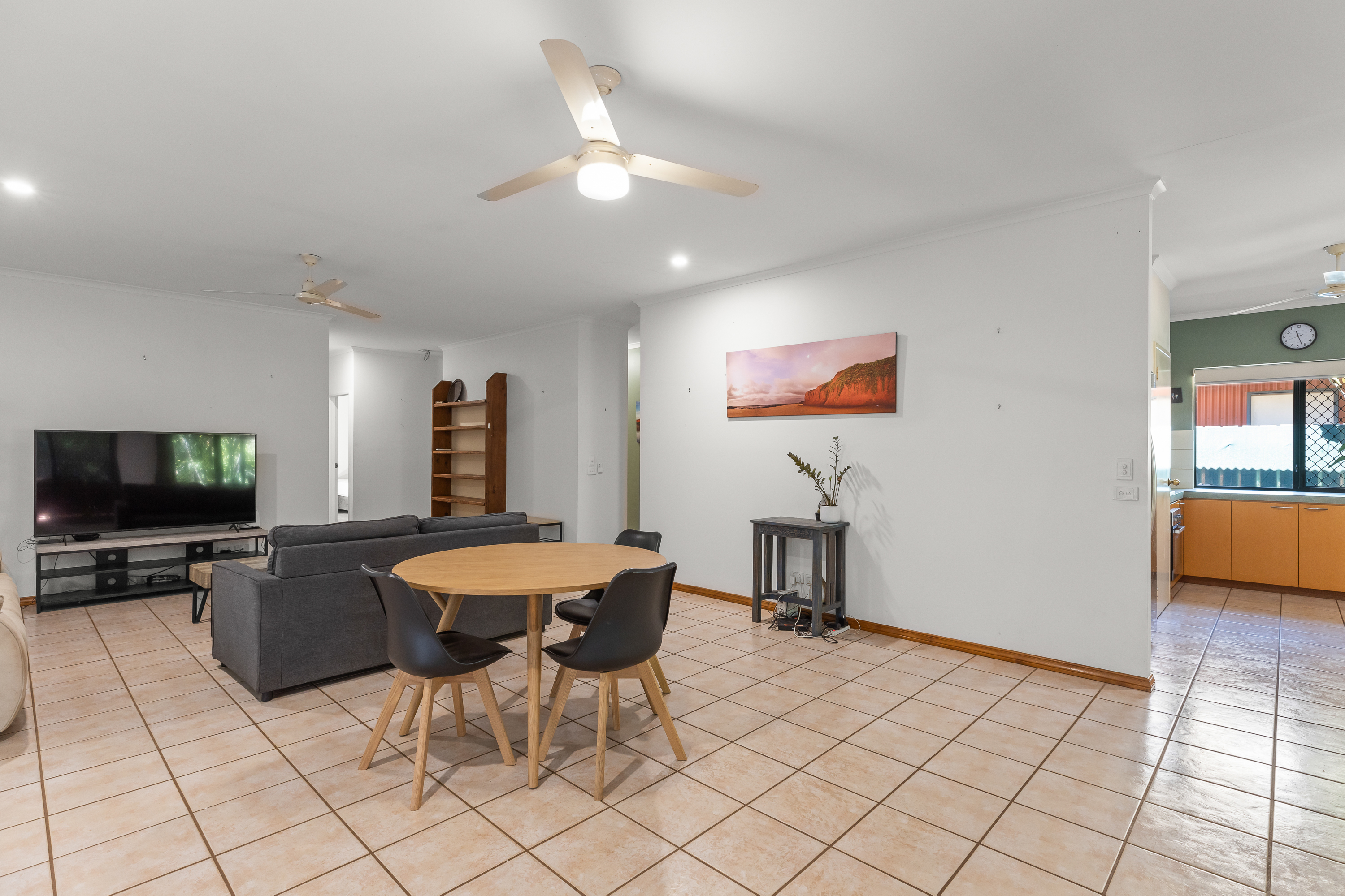 Fully Furnished – Private, Secure & Perfectly Positioned!