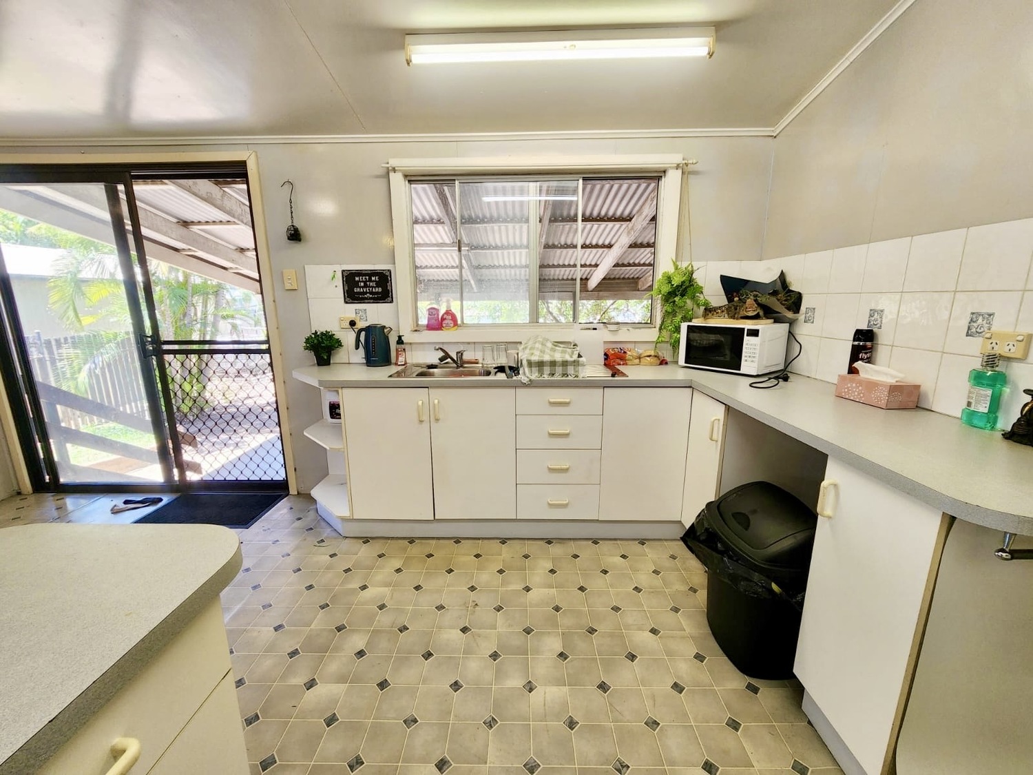 48 MILLS Avenue, Moranbah For Sale by Infinity Property Specialists - image 5