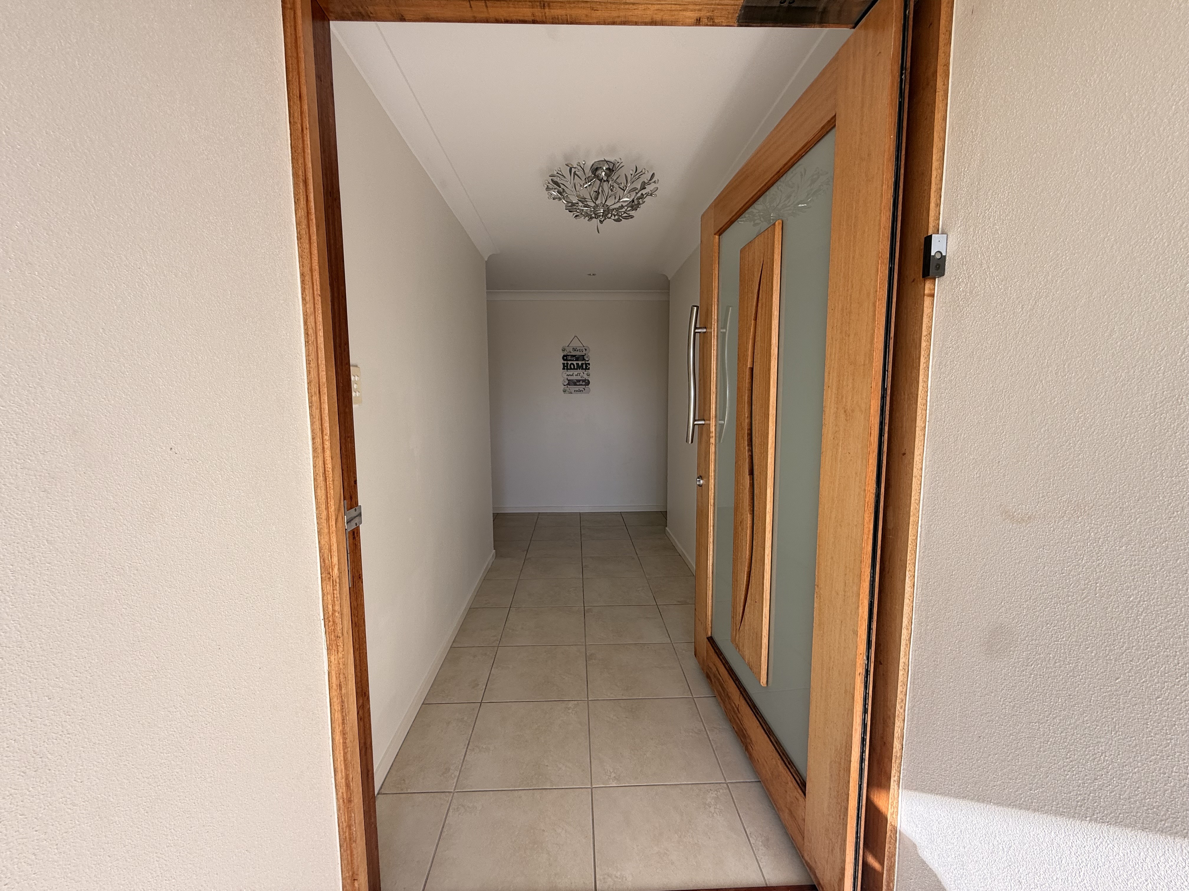 Executive Rental  3 Phoenix Crescent, Rural View QLD 4740