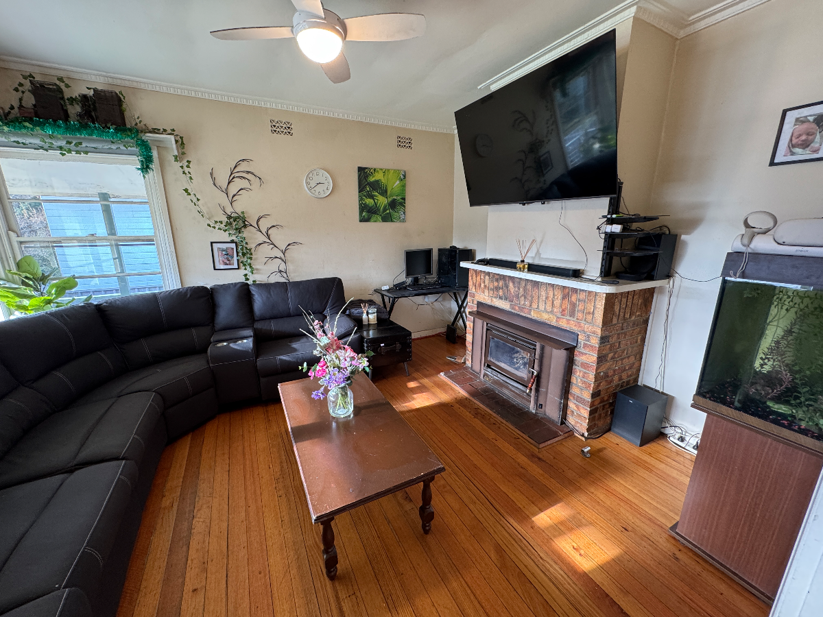 49 Towong Road, Corryong - Thumbnail 2