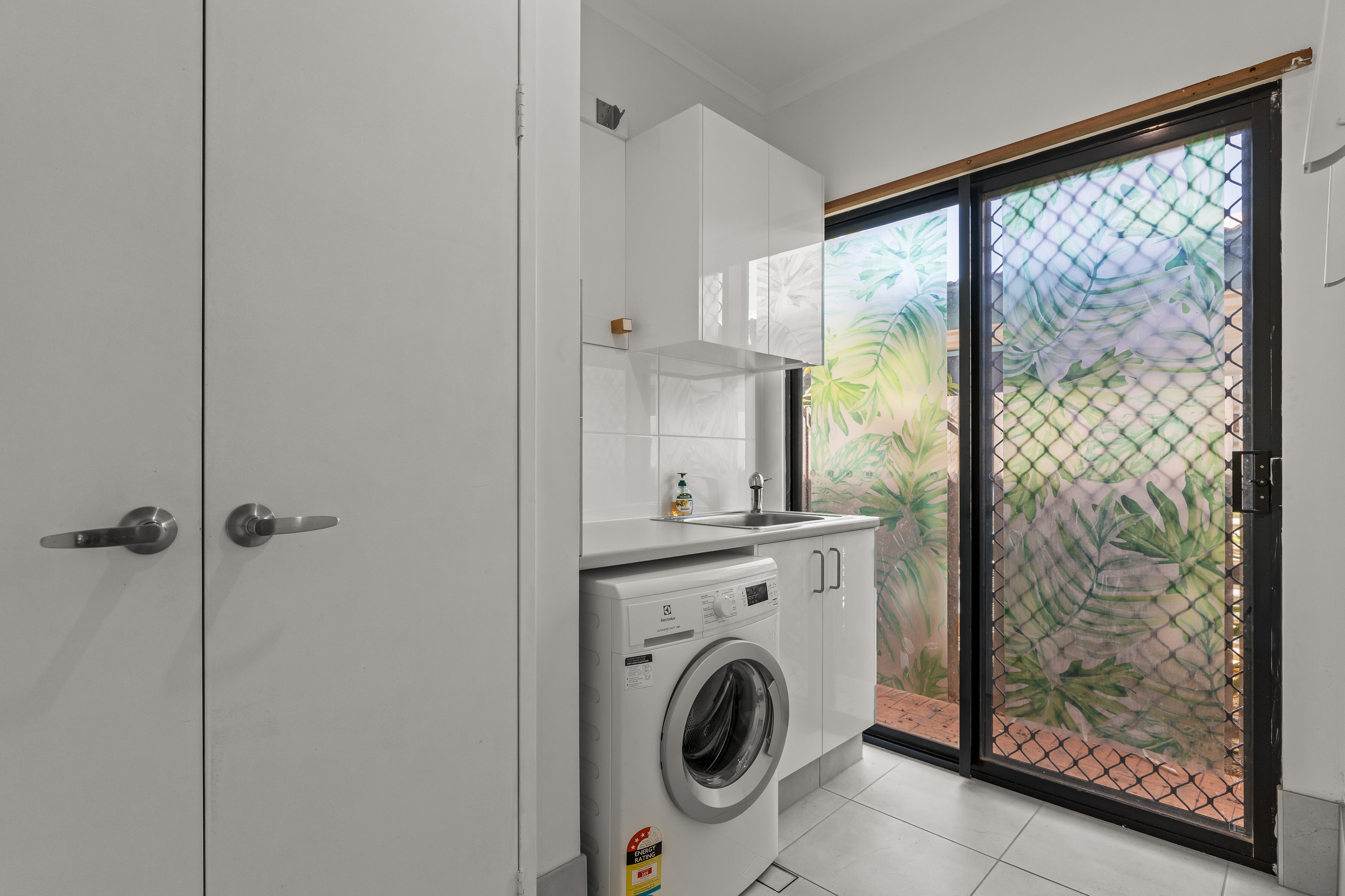 Perfectly Positioned Cable Beach Living with Poolside Luxury