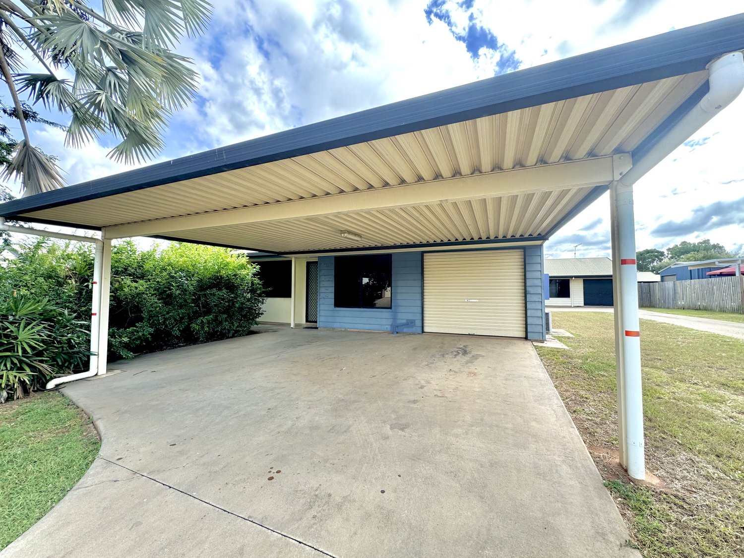 32B SAVANNAH Drive, Moranbah Leased by Infinity Property Specialists