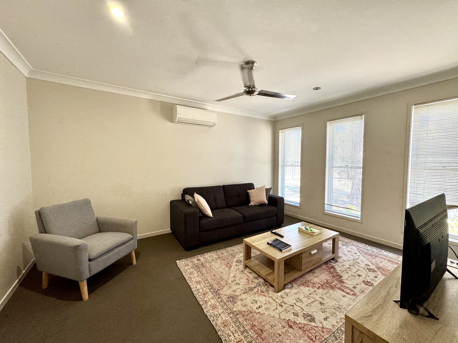 13 ROSELLA Court, Moranbah Sold by Infinity Property Specialists - image 5
