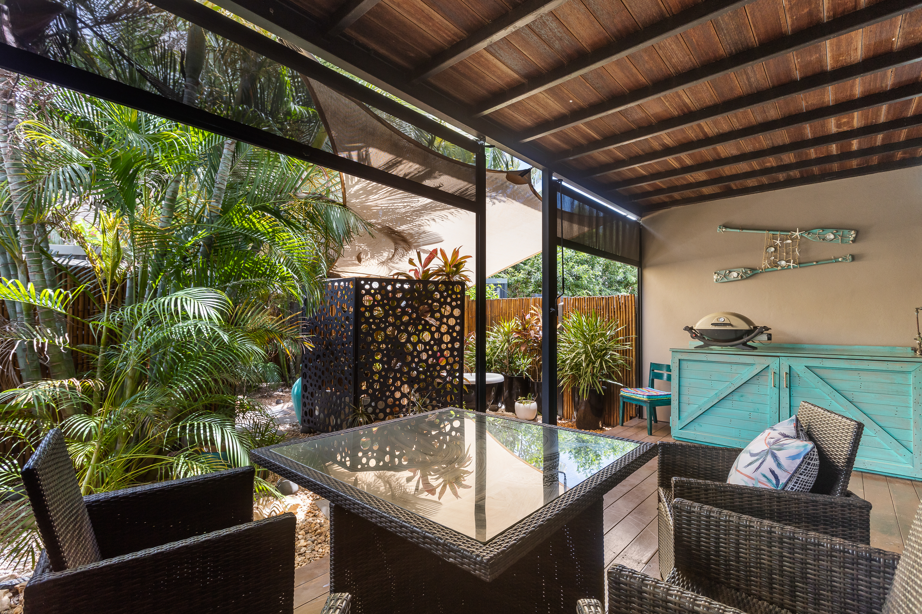 Fully Furnished Coastal Retreat Opposite Cable Beach
