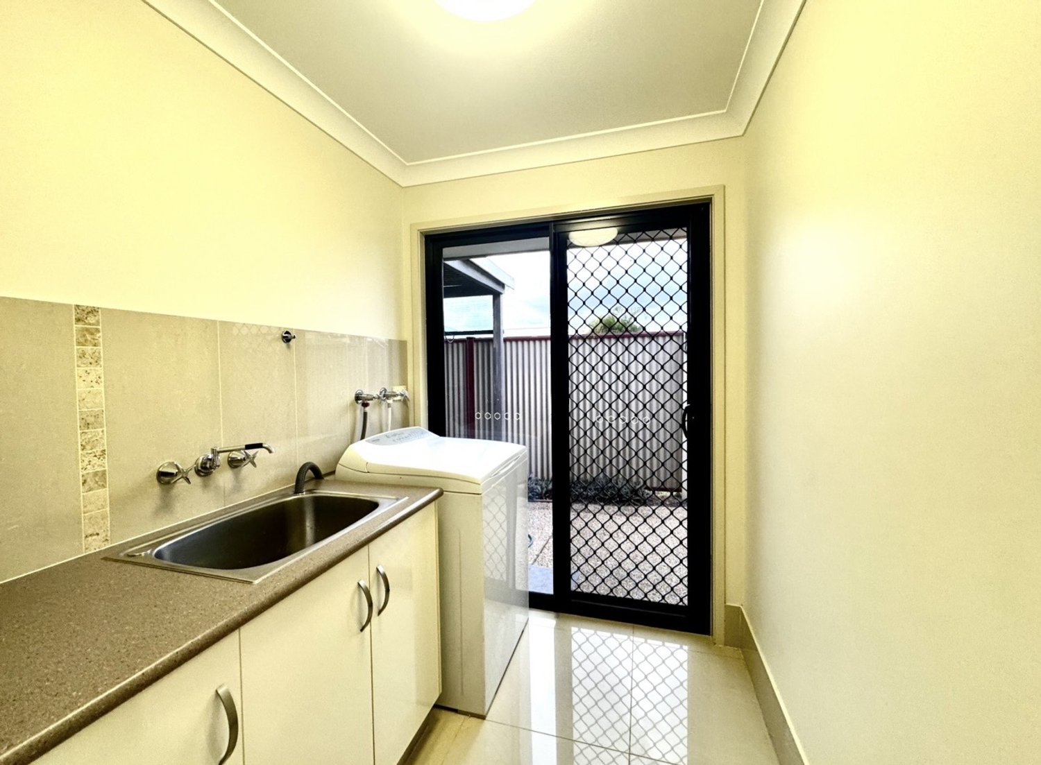 2/98 GROSVENOR Drive, Moranbah For Sale by Infinity Property Specialists - image 21