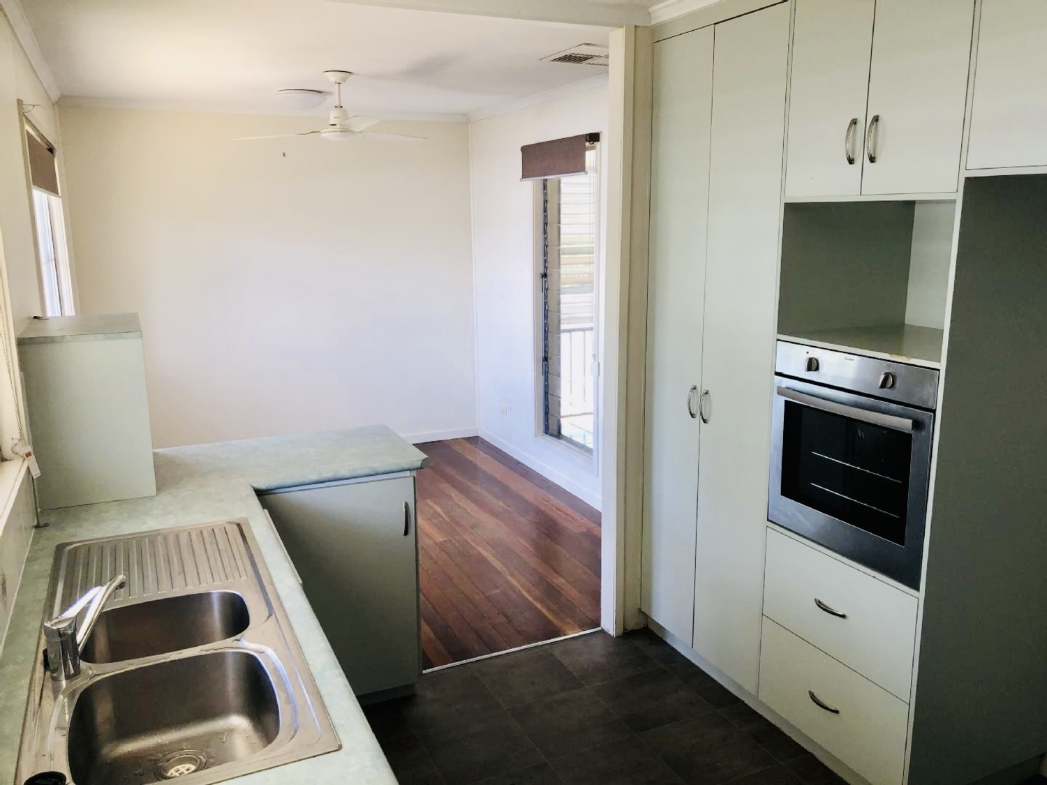 33 LESLIE Drive, Moranbah Sold by Infinity Property Specialists - image 3